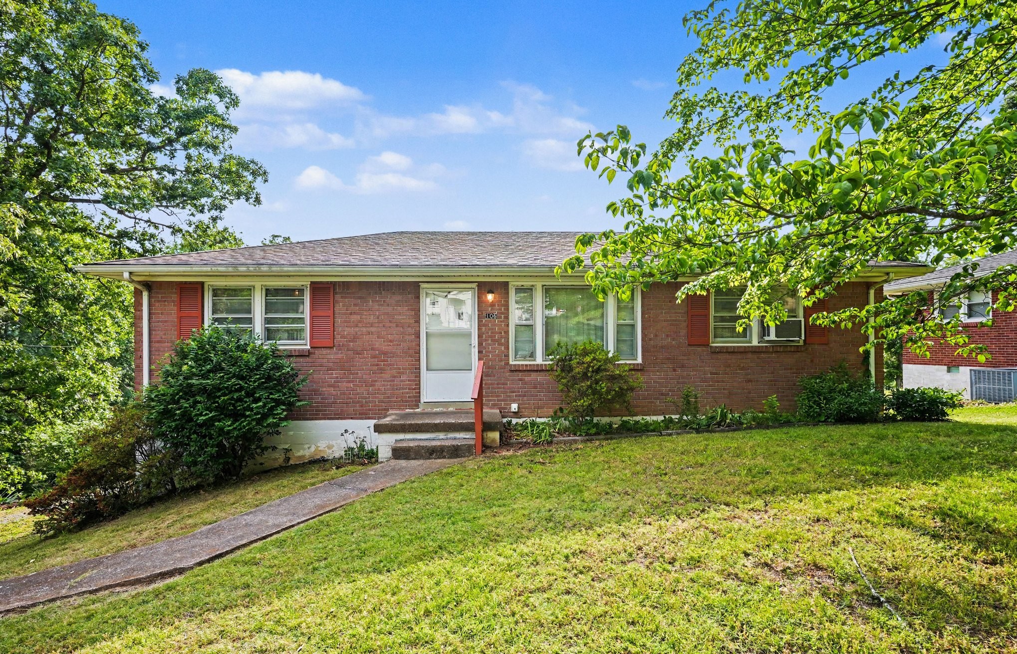 106 Gallaher St