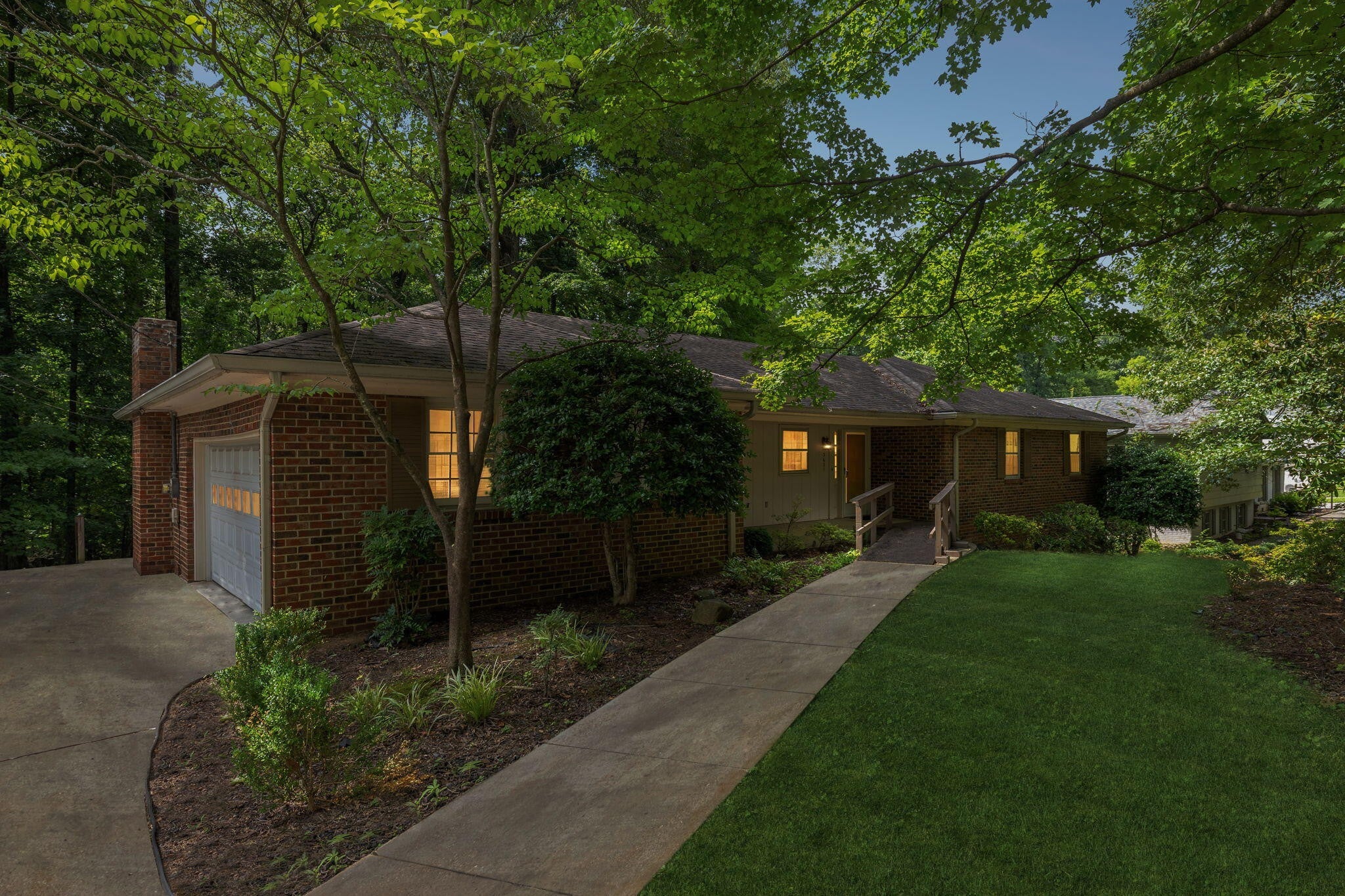 3631 Woodcrest Circle NW