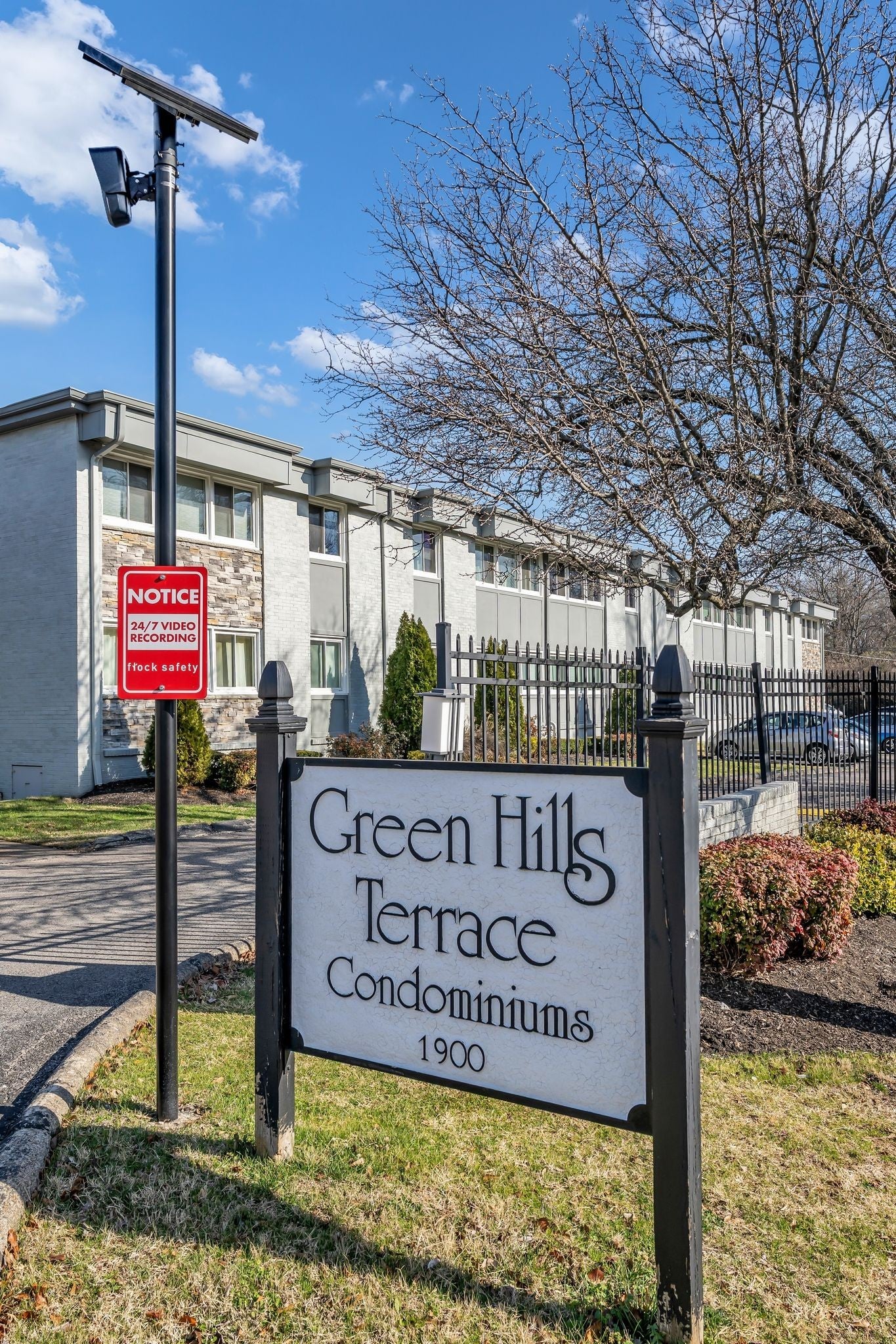 1900 Richard Jones Rd N3