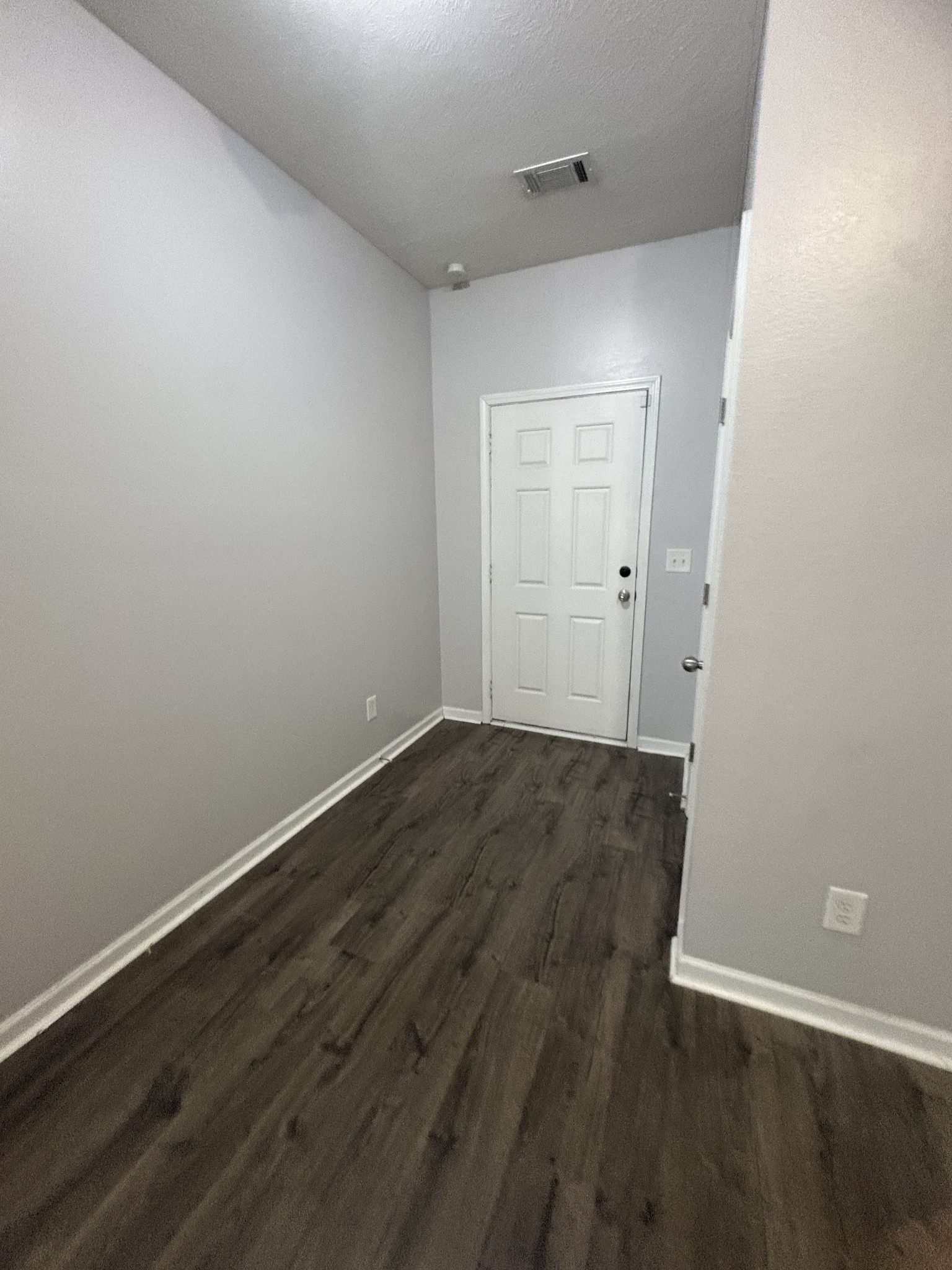 200 Neal Ave