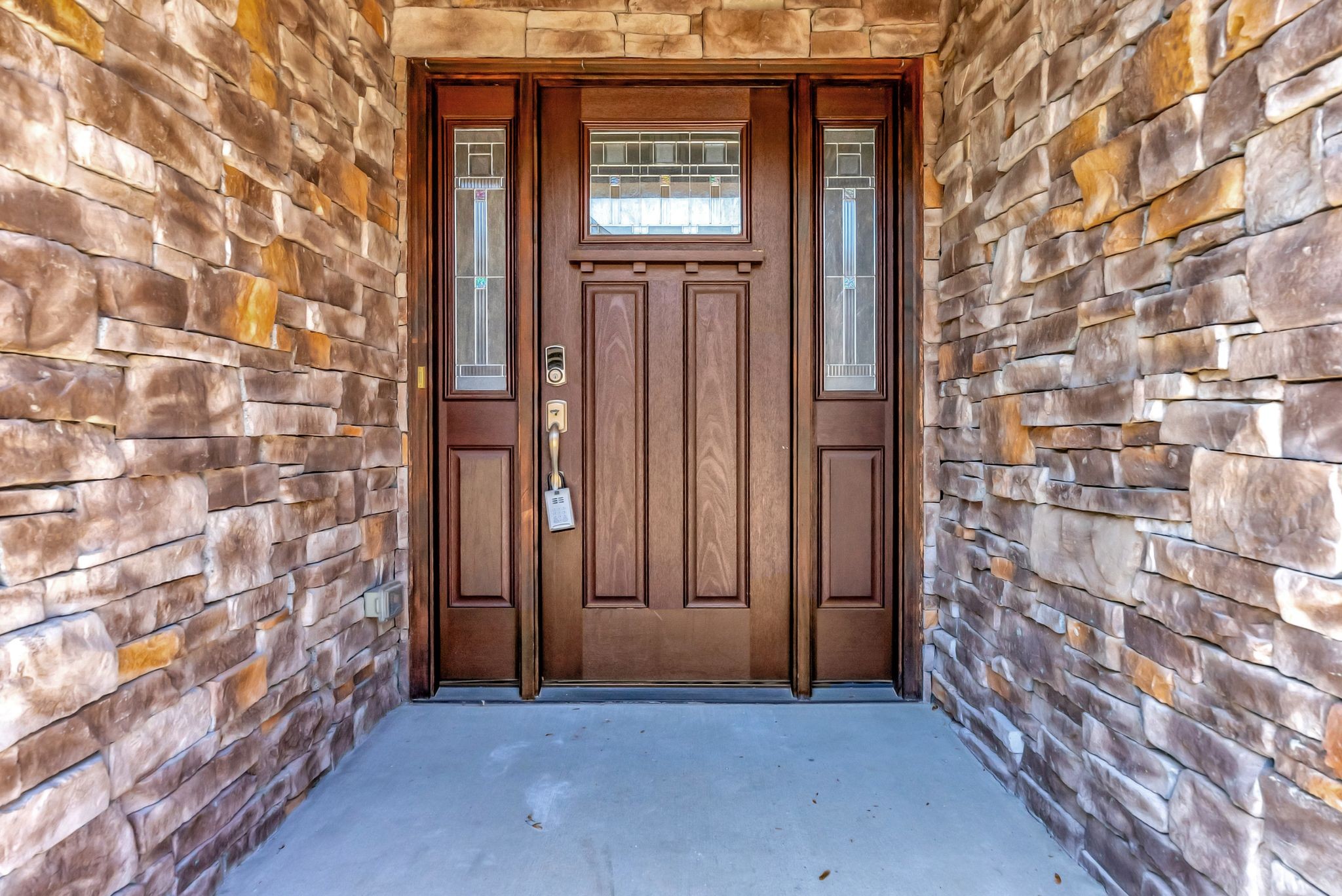 445 Highpoint Ter