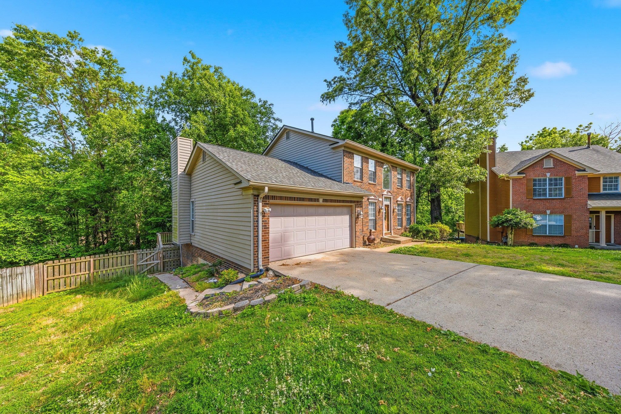 1152 White Mountain Ln
