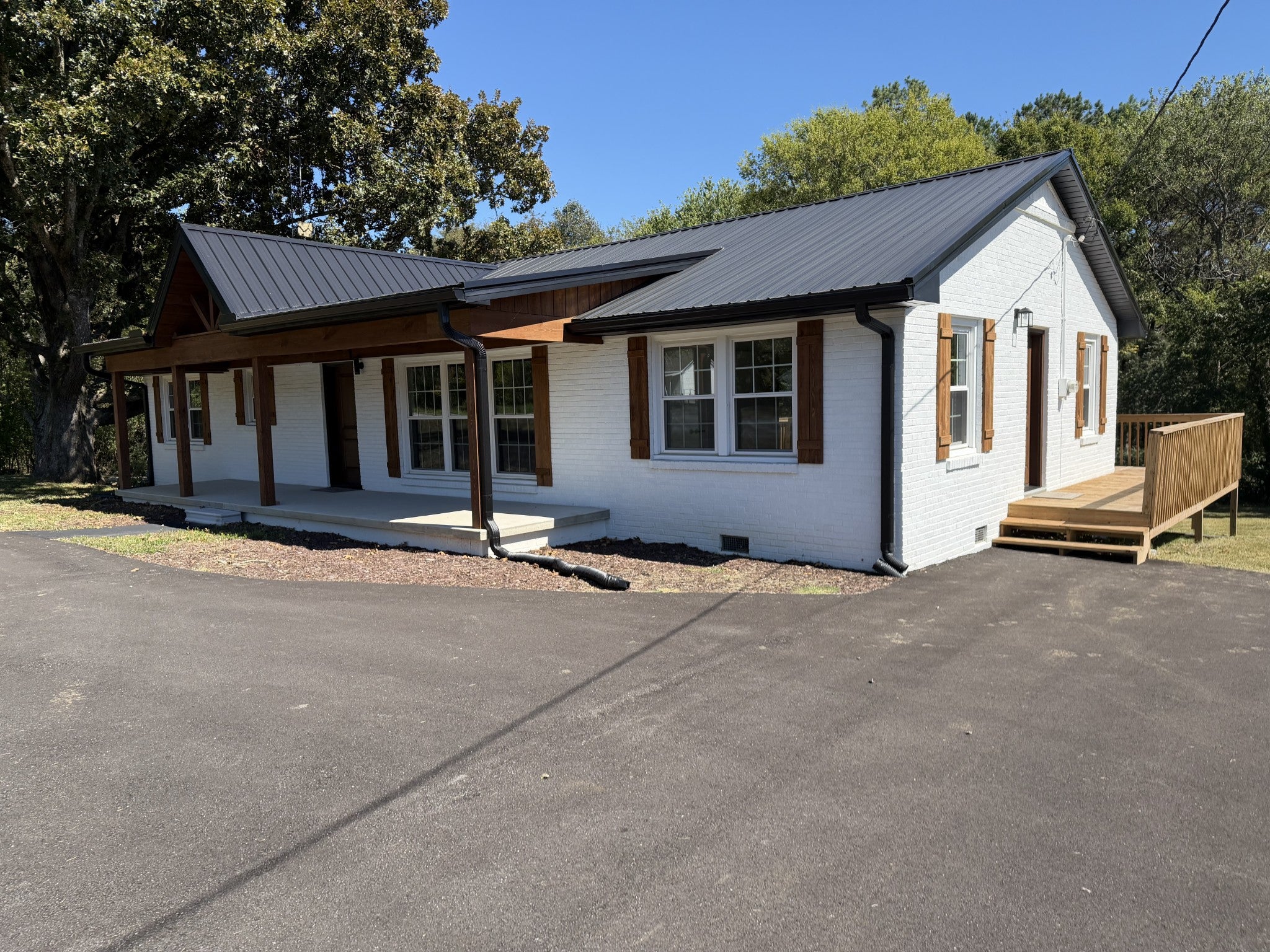 2464 Hwy 43 S