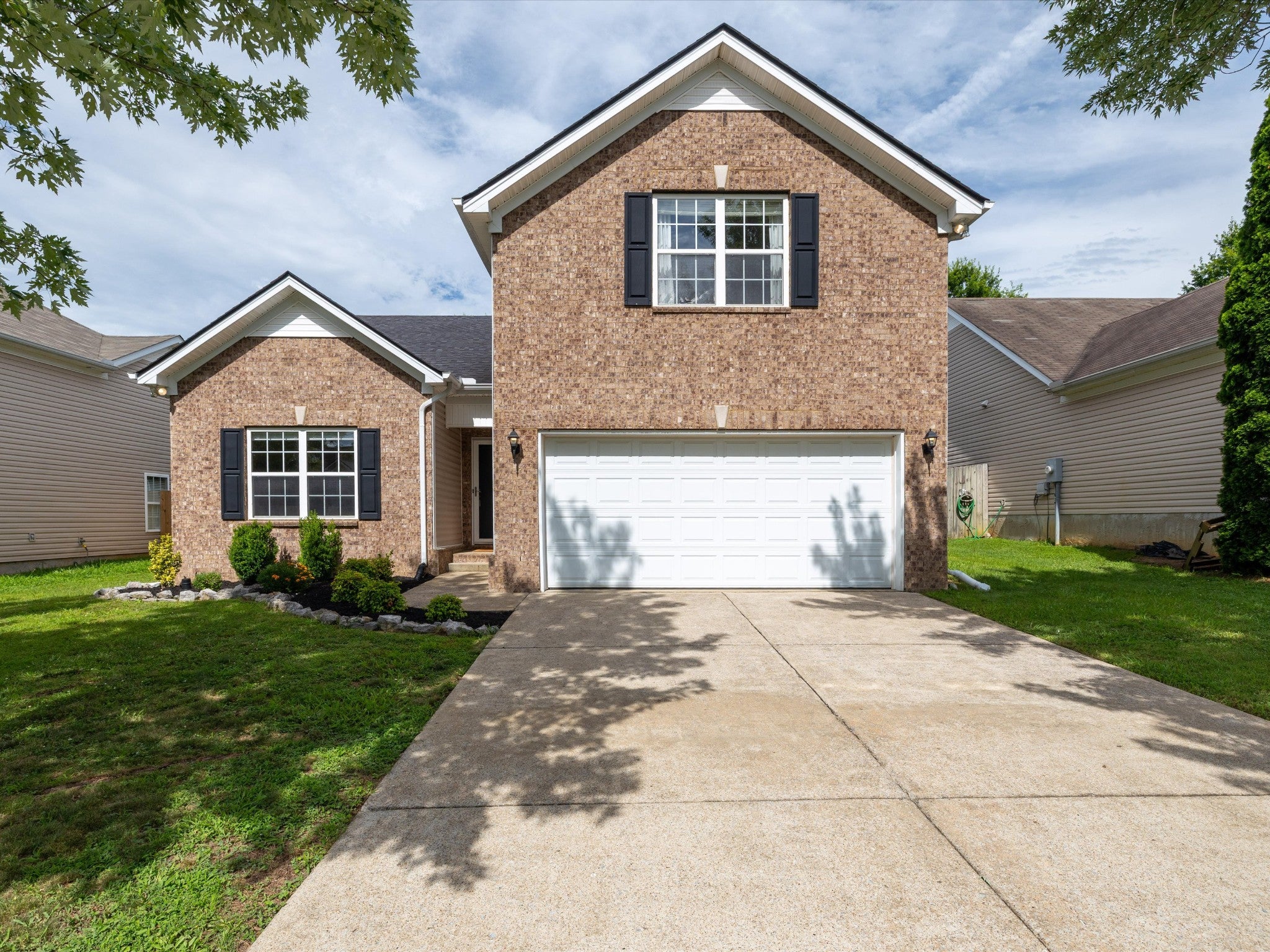 2132 Deer Valley Dr