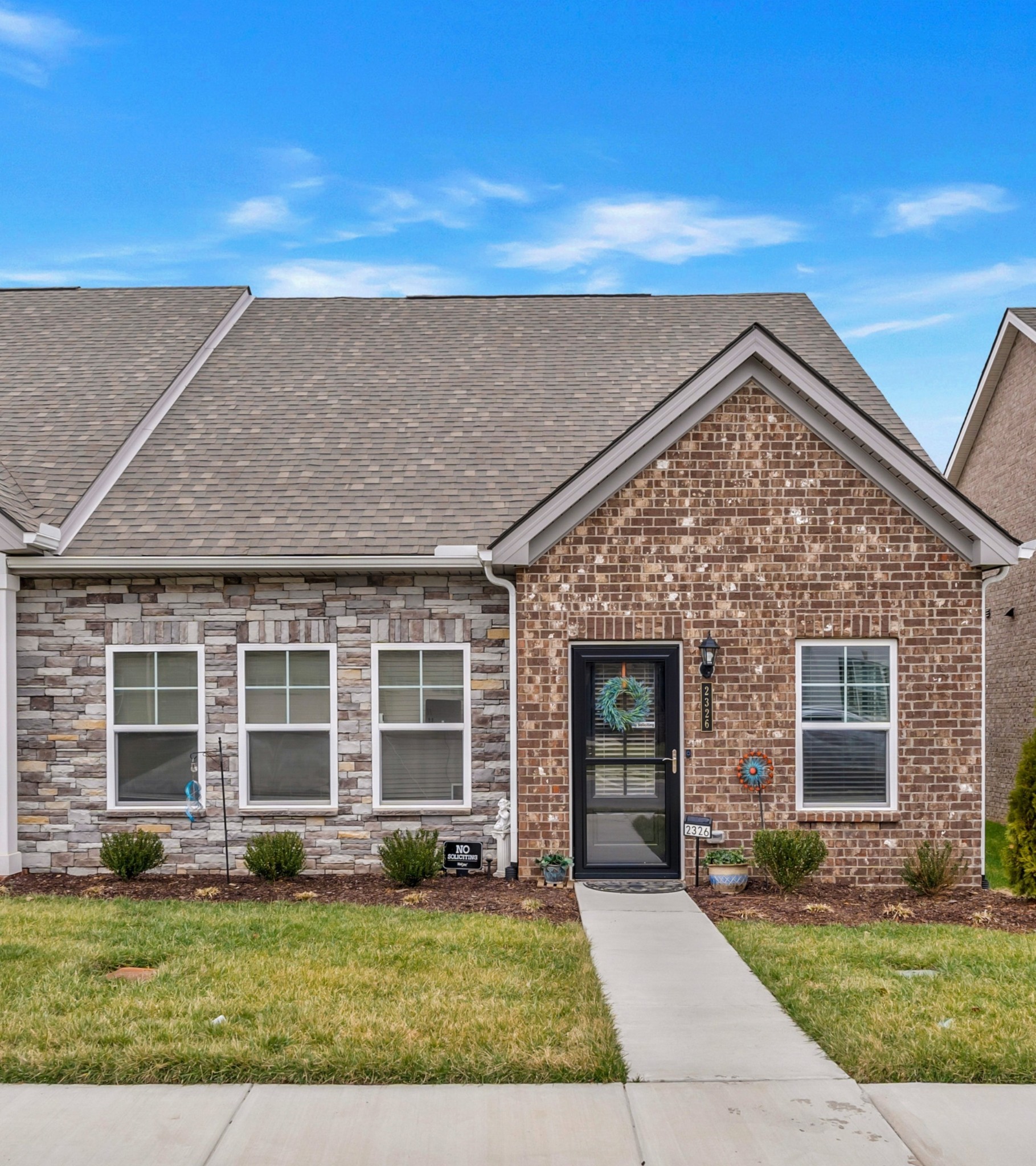 2326 Laurelstone Dr