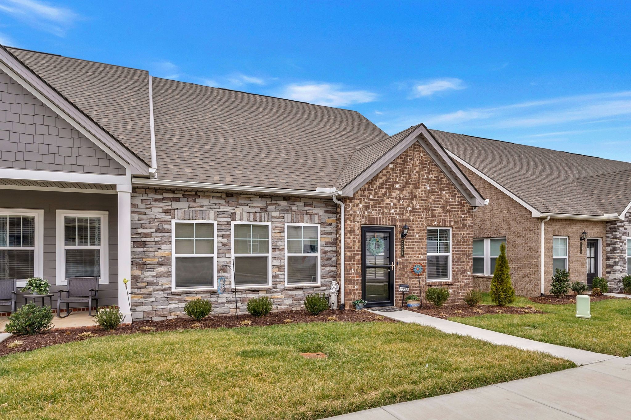 2326 Laurelstone Dr
