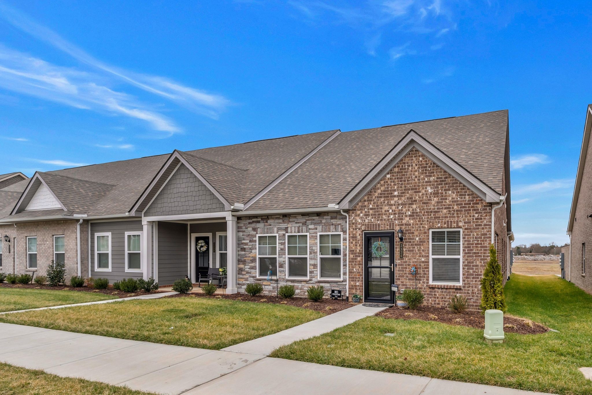 2326 Laurelstone Dr