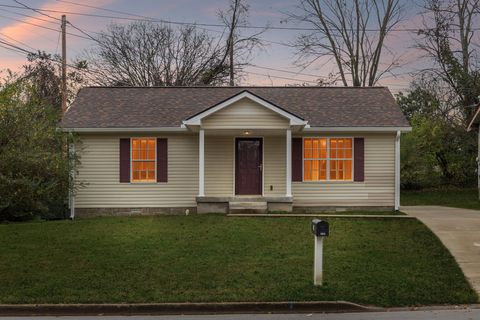 422 Glenn St Clarksville TN 37040