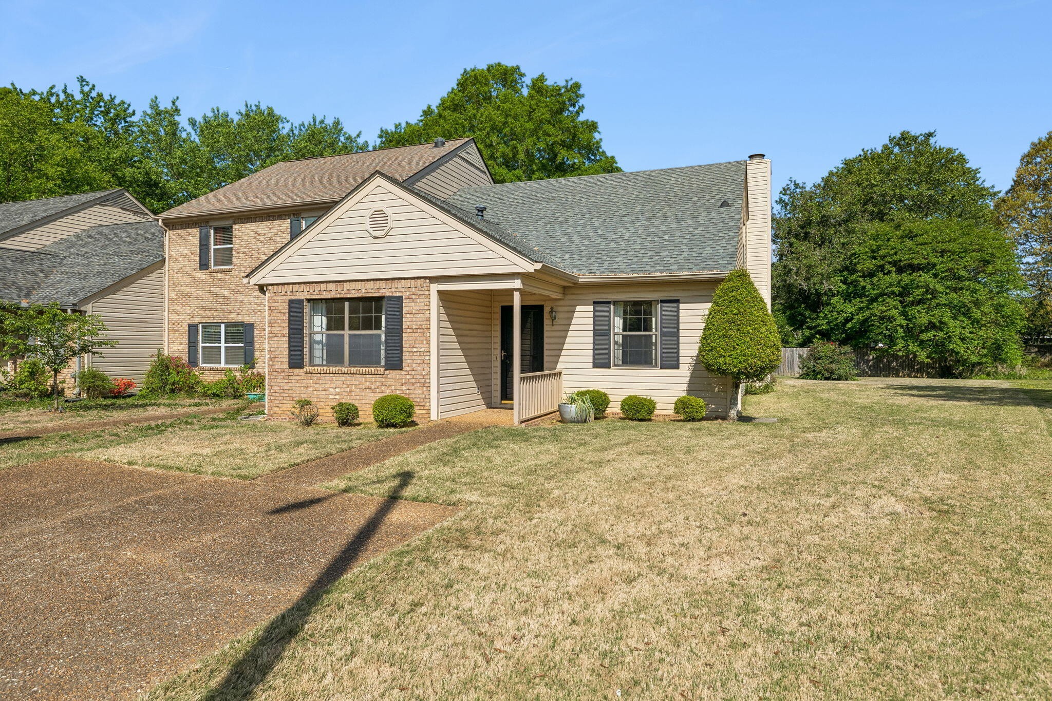 6466 Brookmead Circle