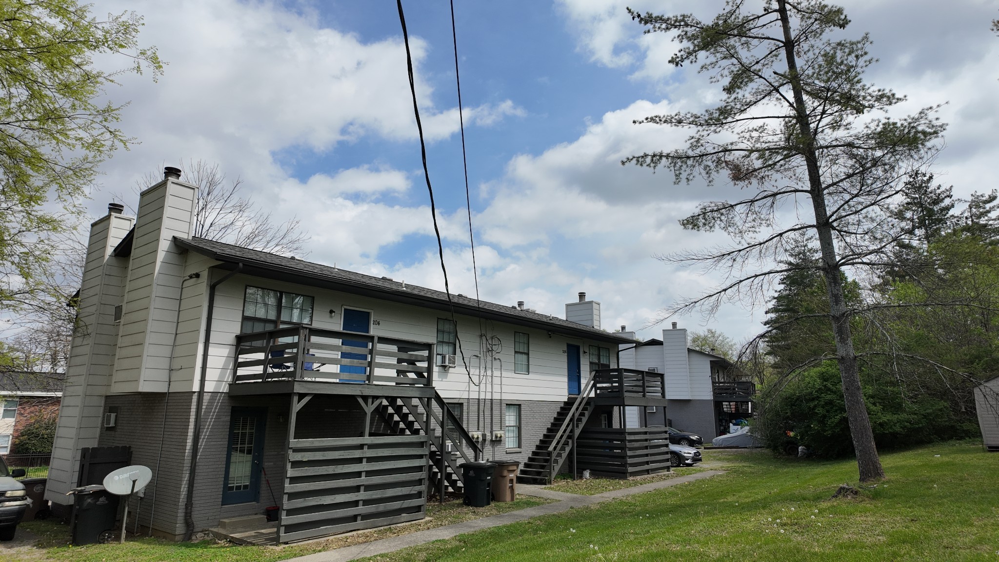 202A E Palestine Ave