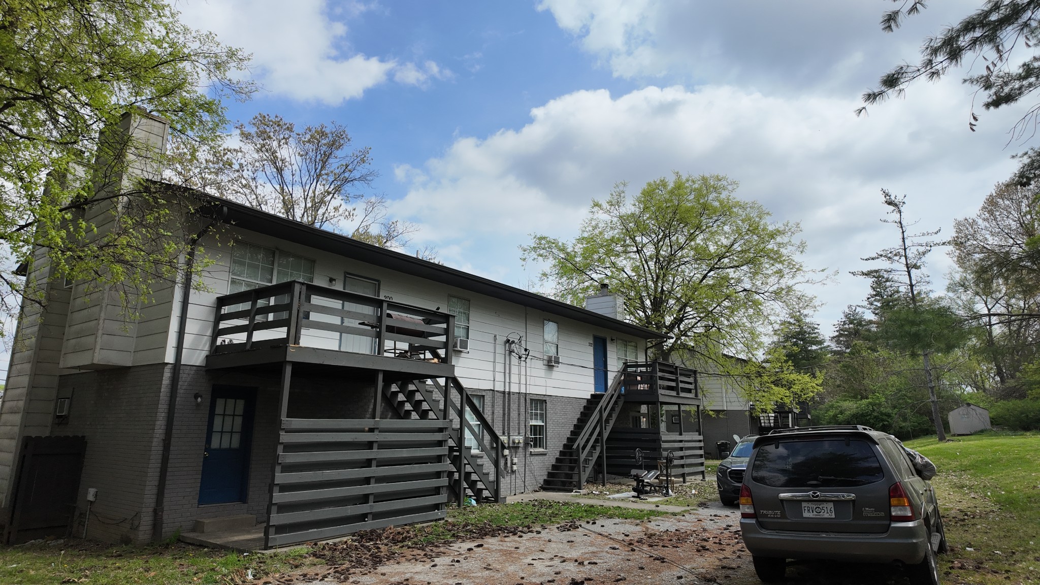 202A E Palestine Ave