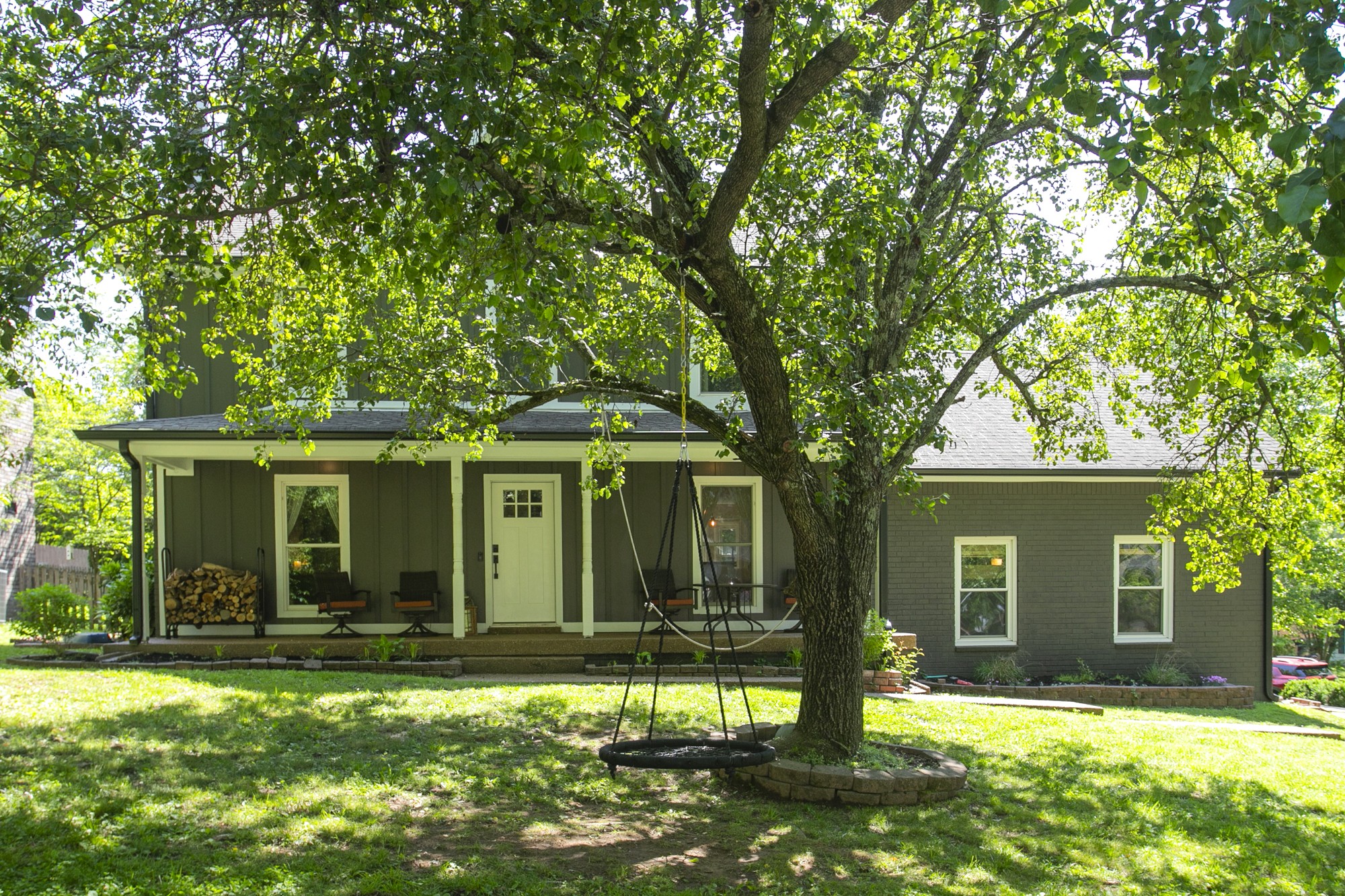 713 Sugartree Ln