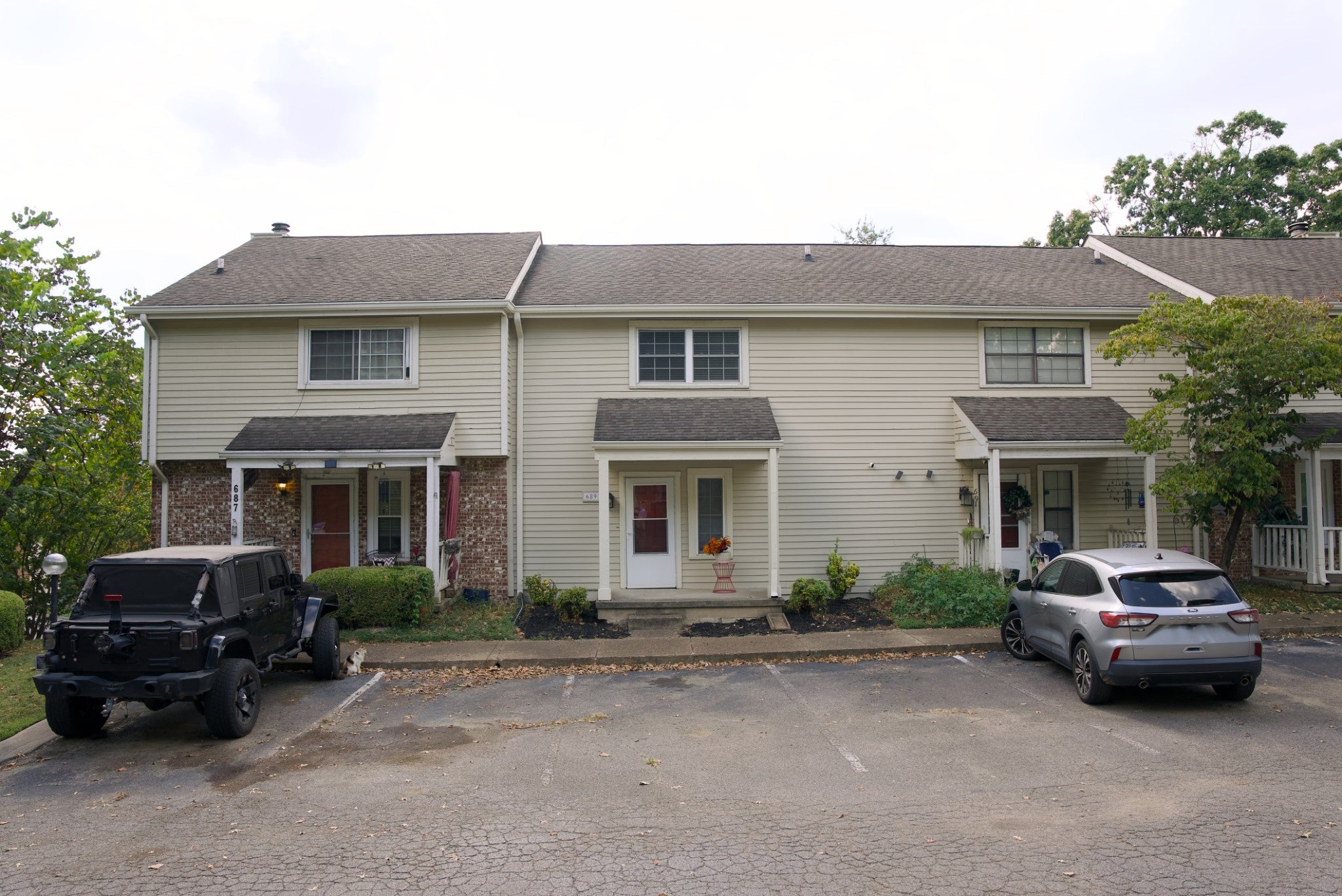 689 Longhunter Ct
