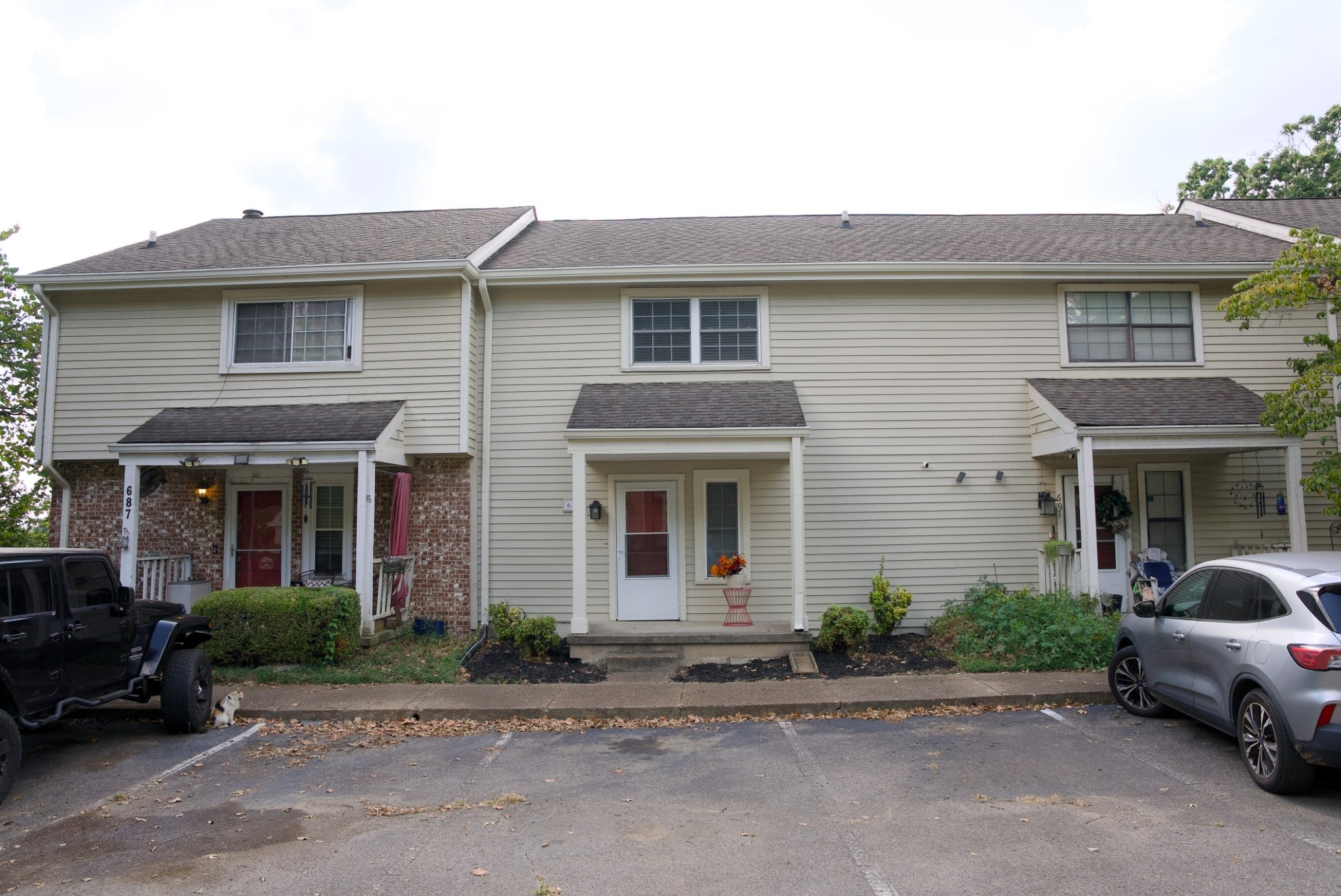 689 Longhunter Ct