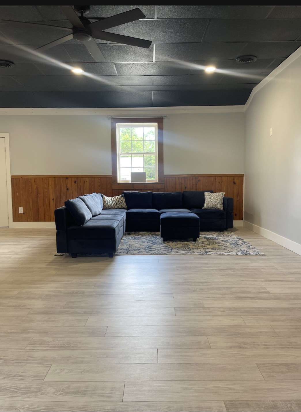 10088 Old Highway 46