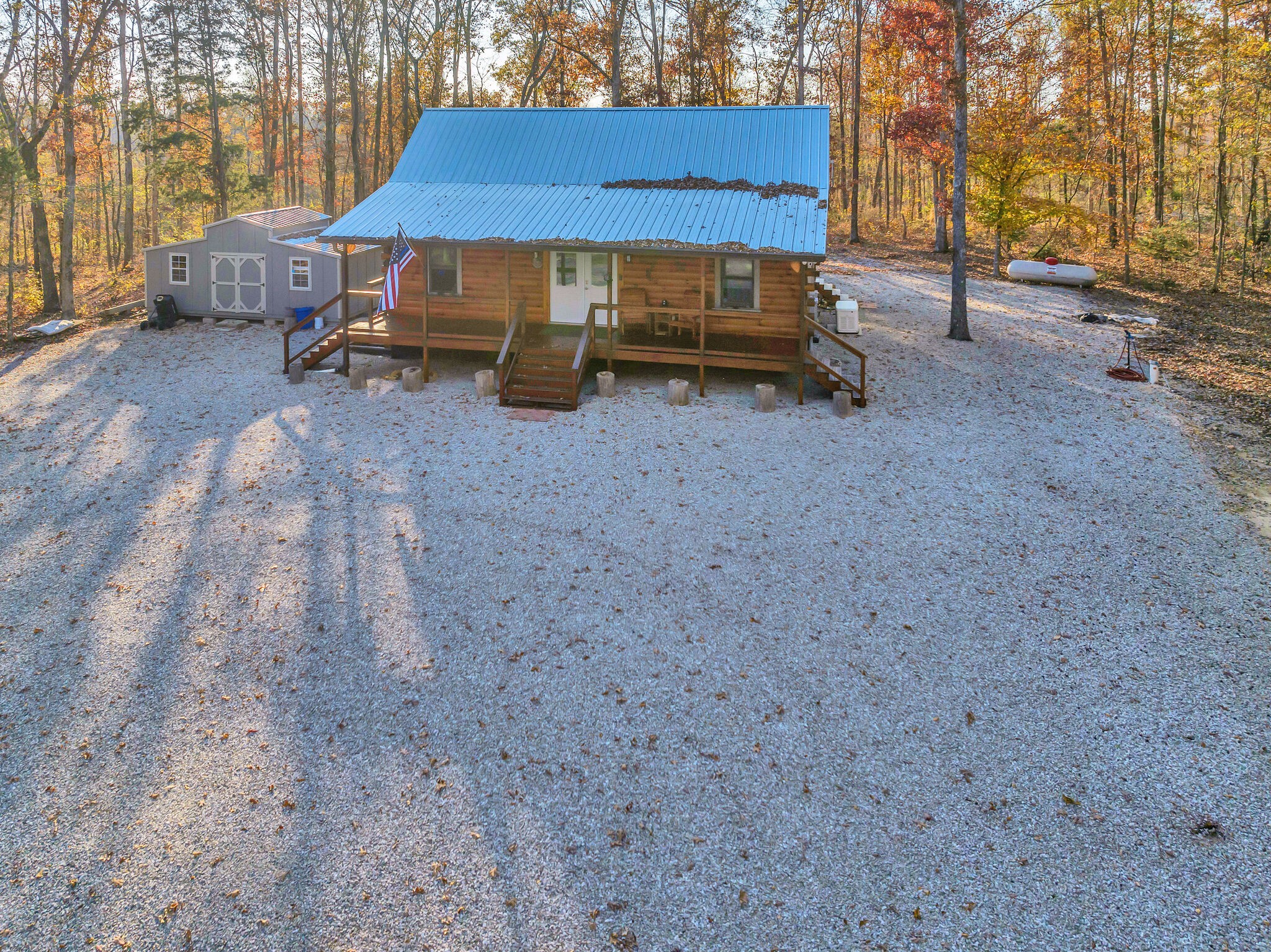 6095 Old Highway 13