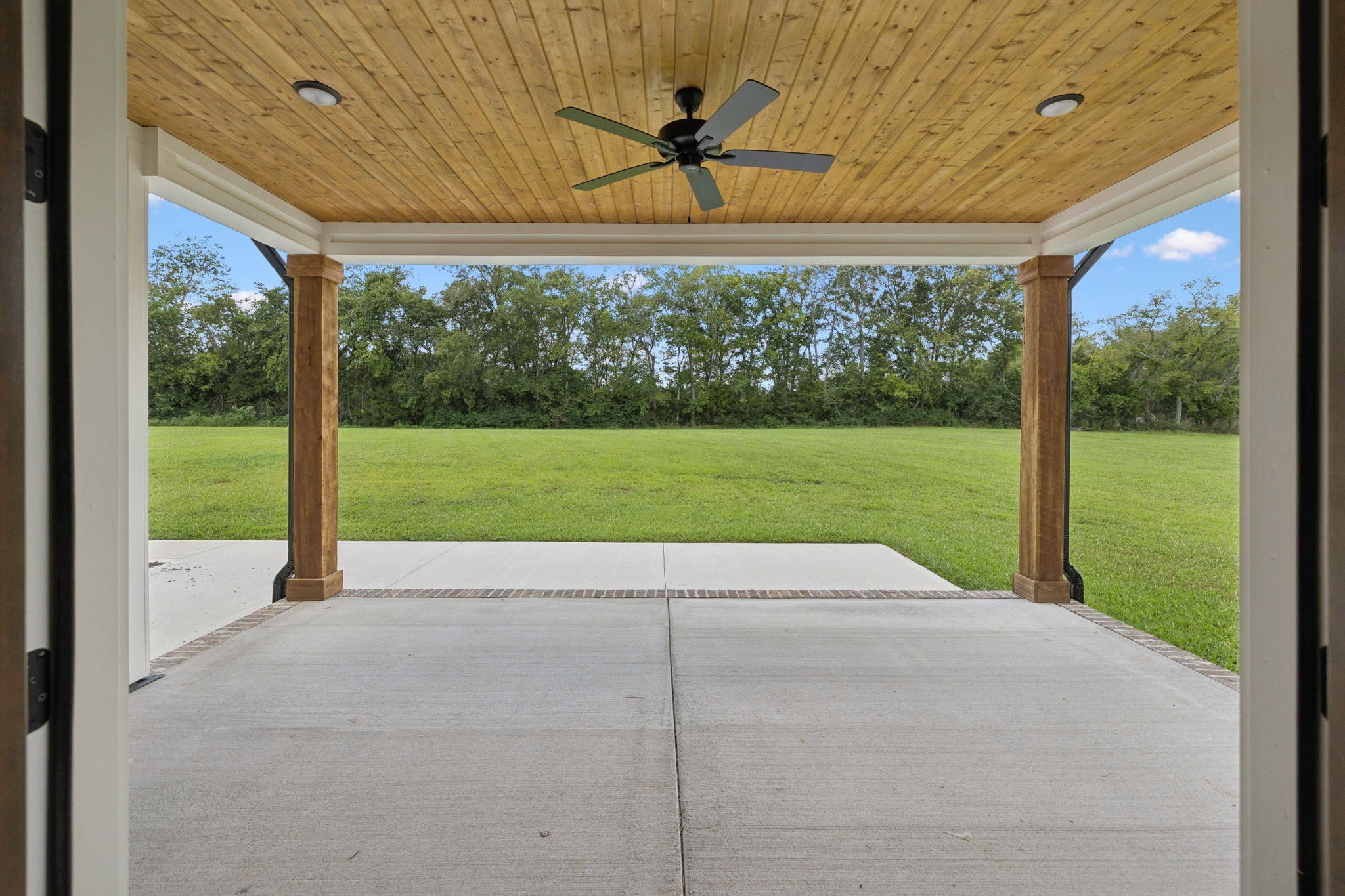 6477 Simmons Acres Lane