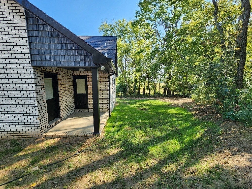 215 Scenic Ln