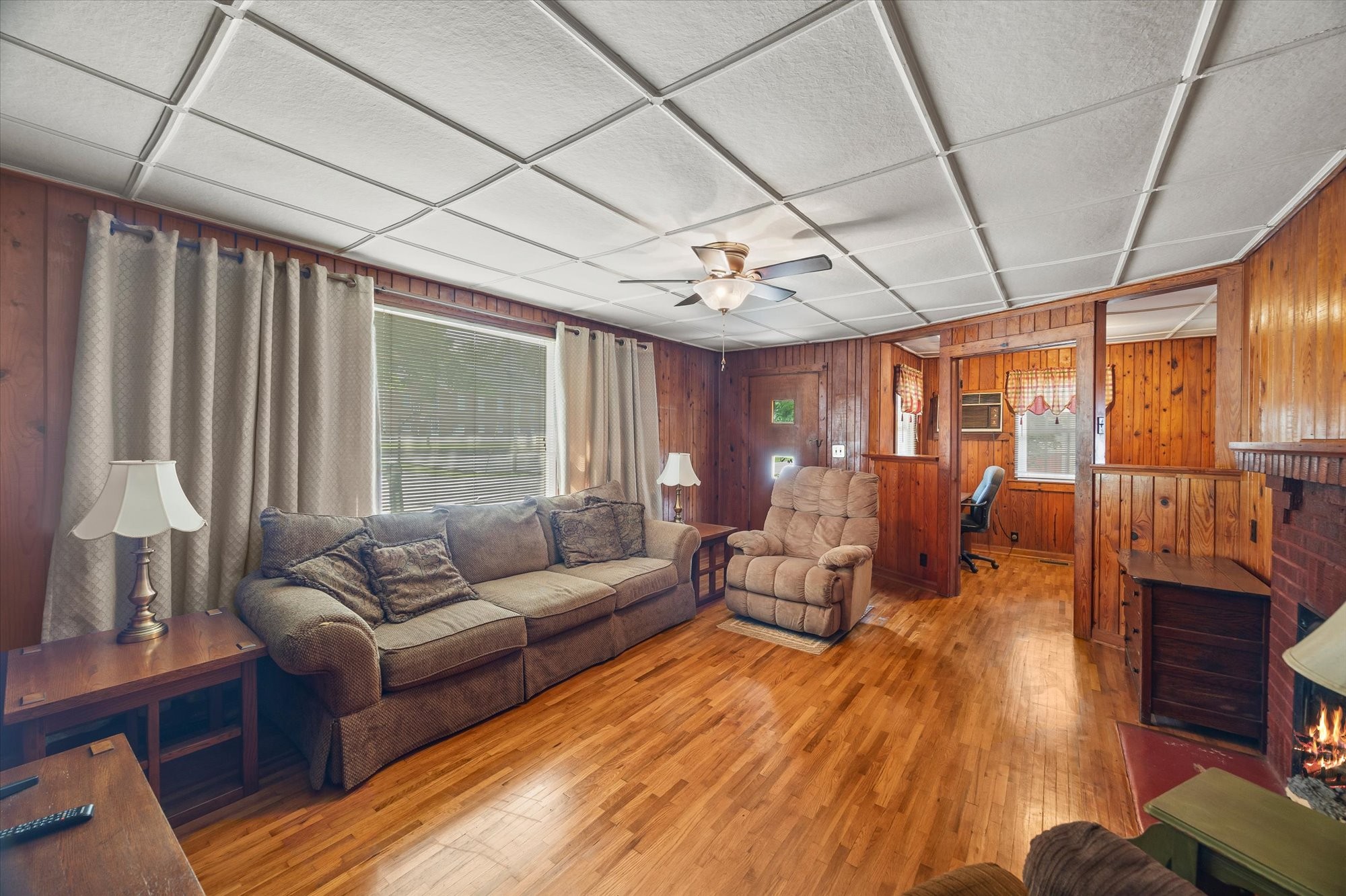 710 Oakland Park Dr