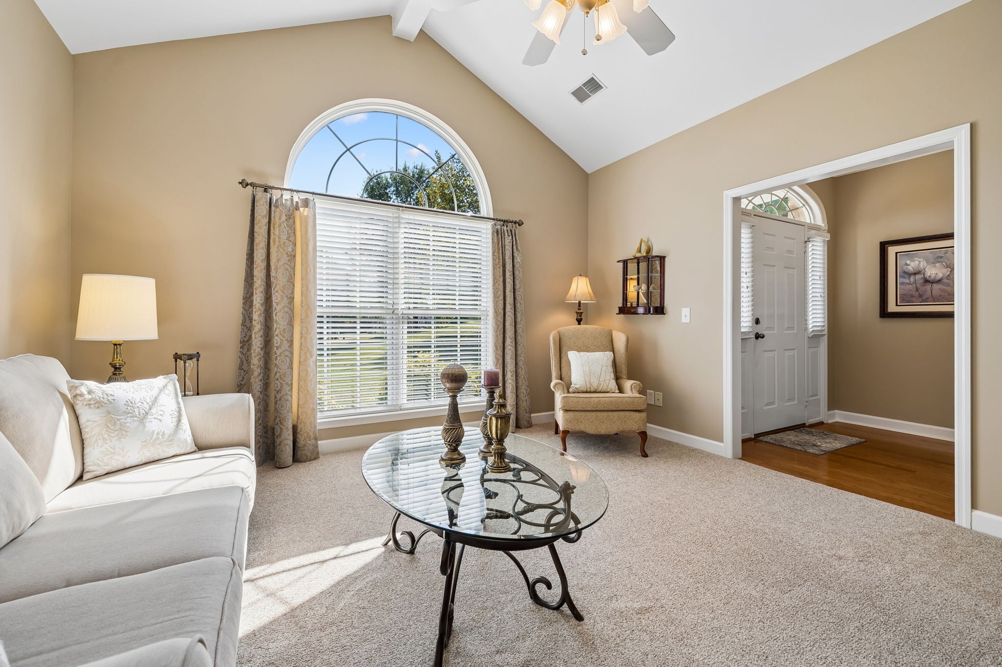 6 Donnell Ct