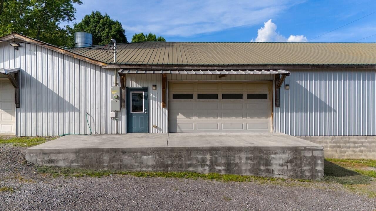 4215 Old Tasso Road NE