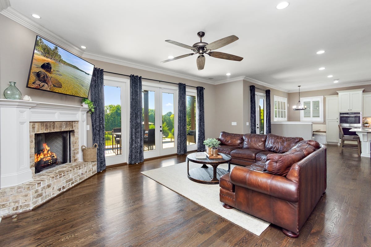 1649 Boardwalk Pl