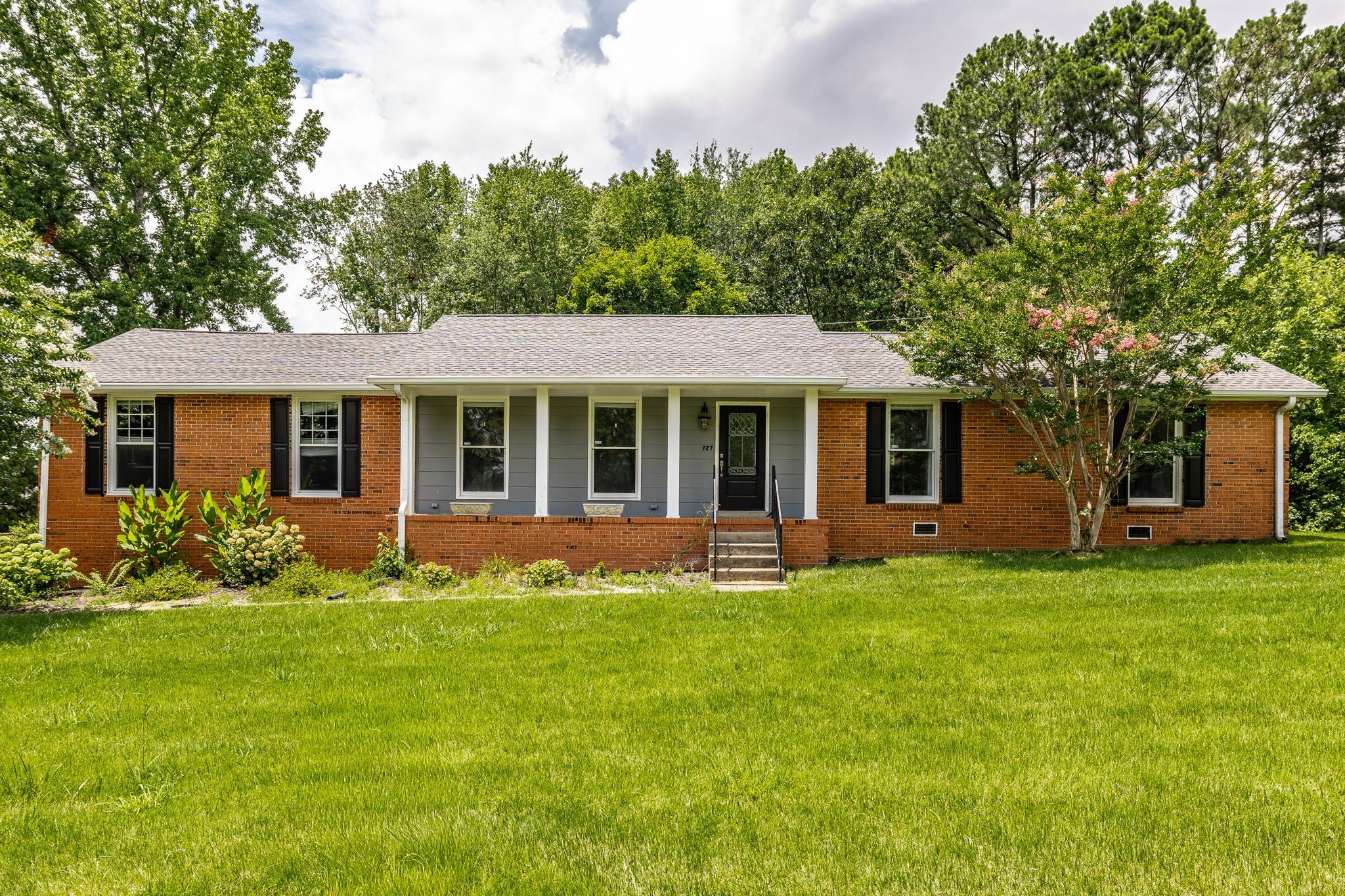 127 Sam Davis Dr