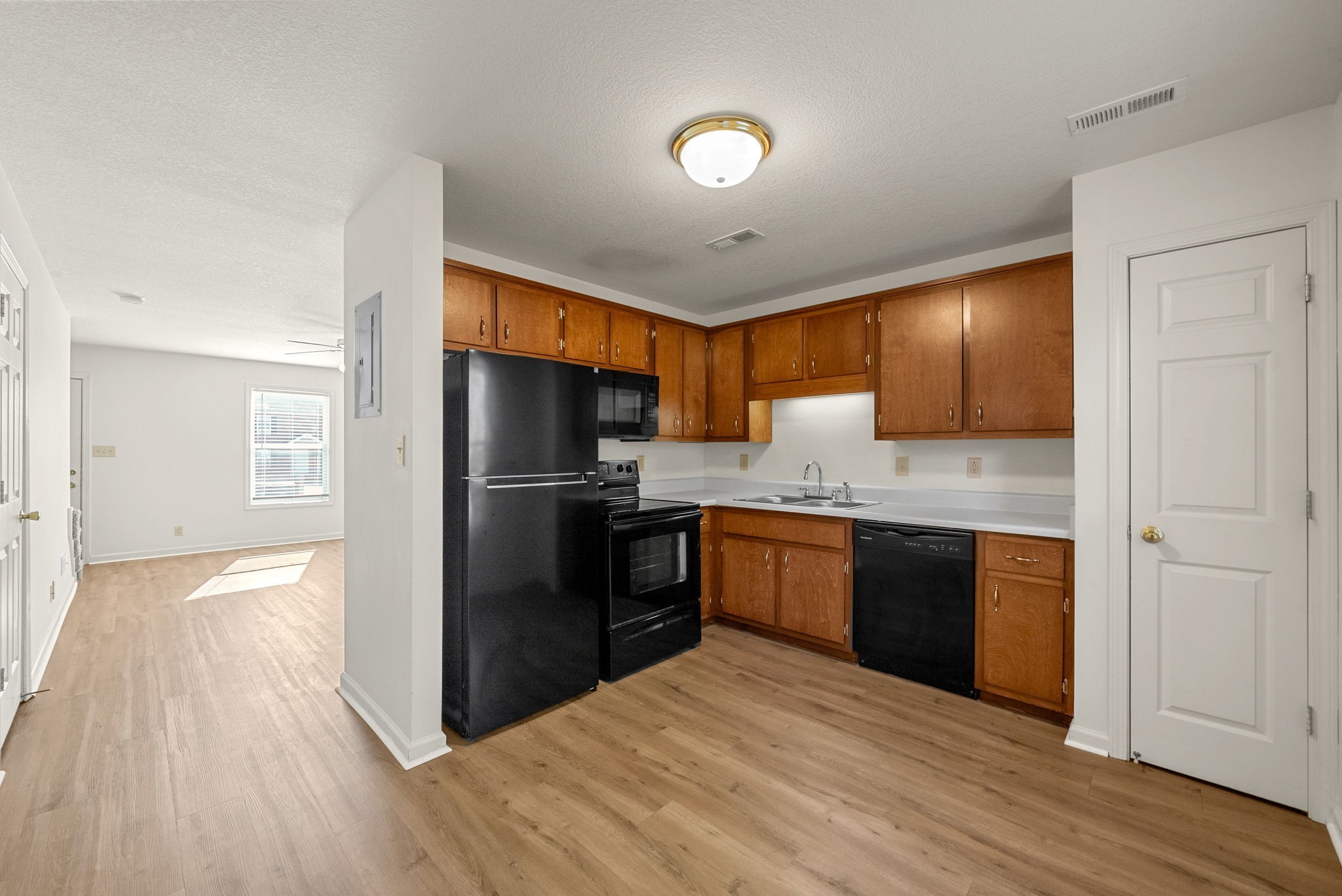 507 Peachers Ridge B