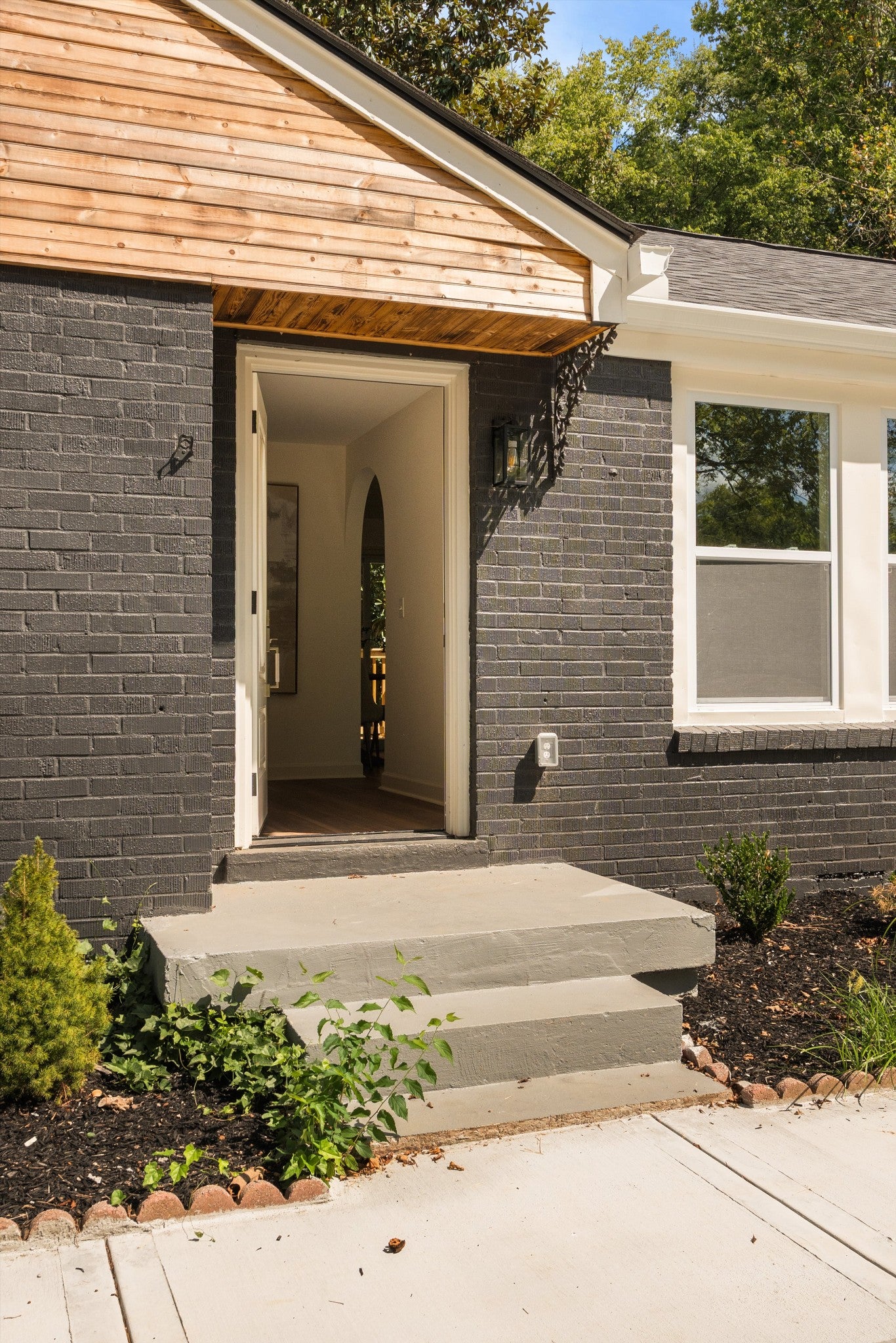 1113 Berwick Trl
