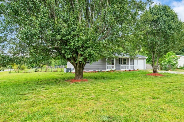 72 W 1ST ST, HILLSBORO, TN 37342 - Image 14db1ed1bf4df5b62eef76a3116a2581/4158003125