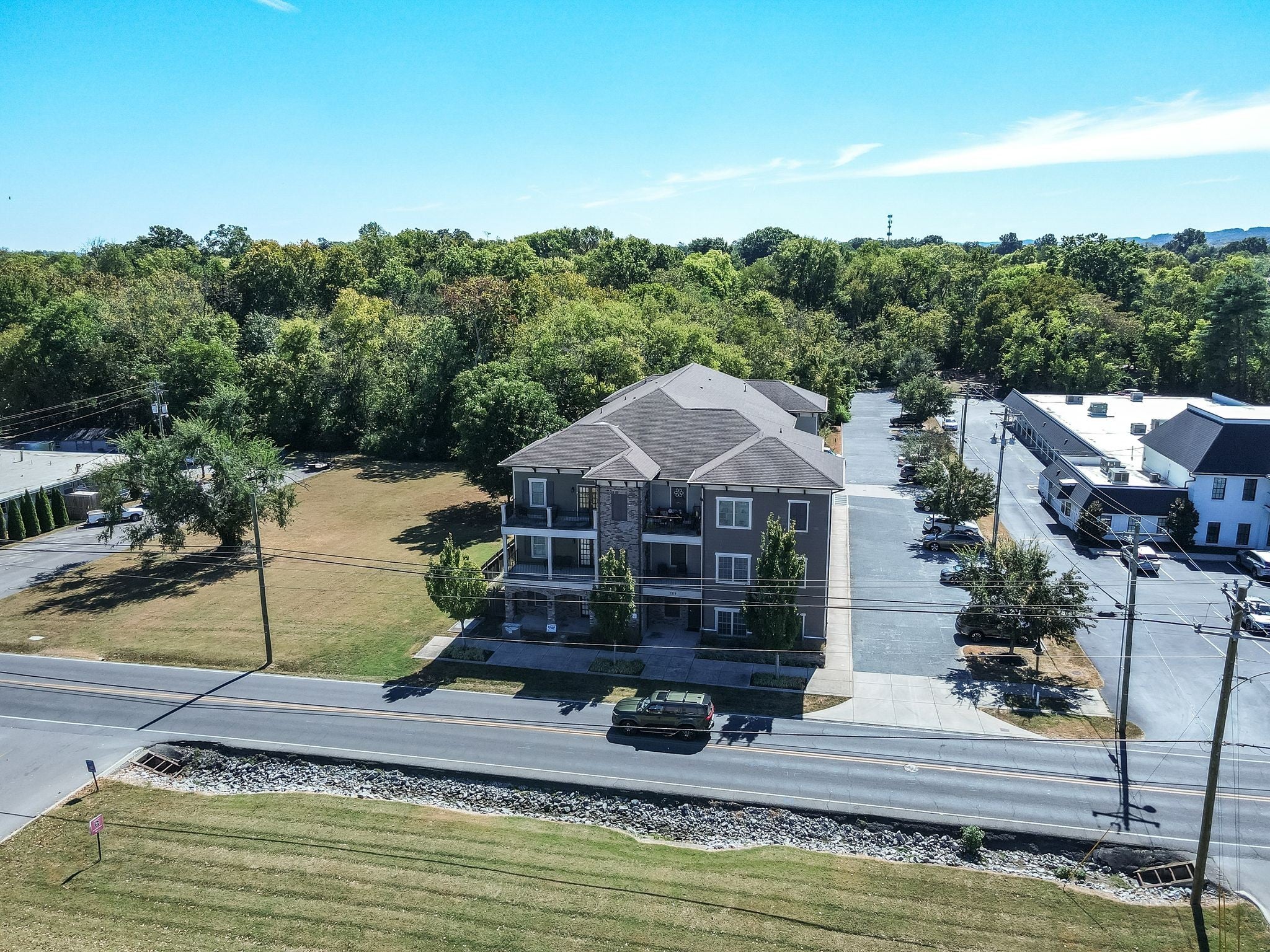1319 W Main St 207