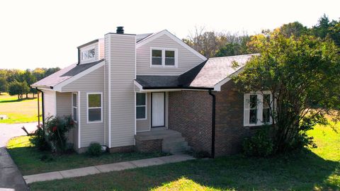 2435 Hartsville Pike Lebanon TN 37087