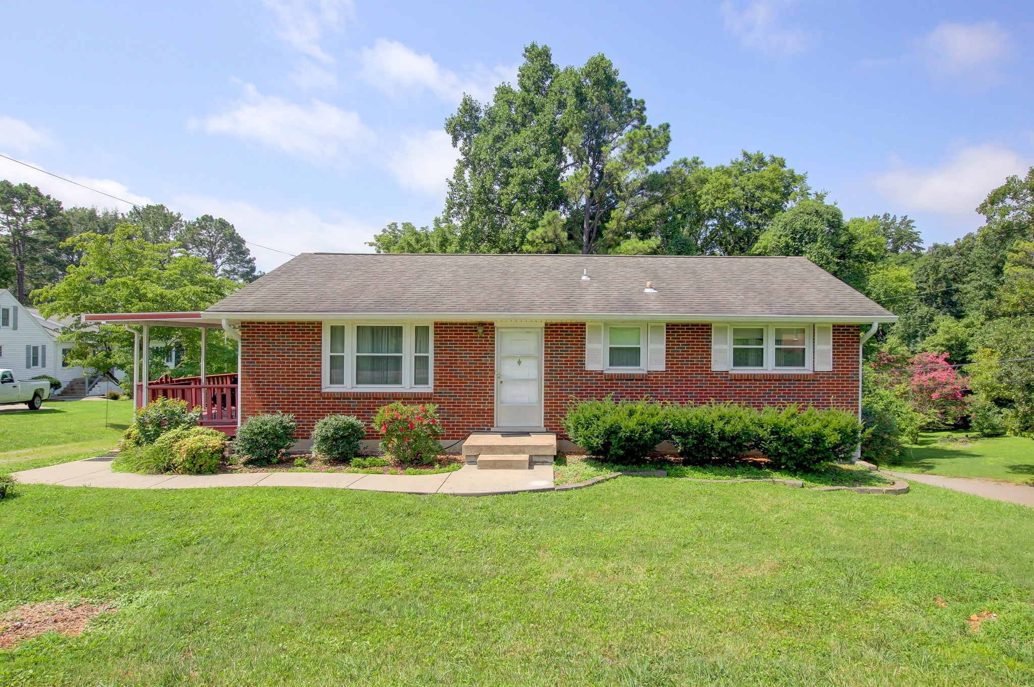 2302 Old Ashland City Rd