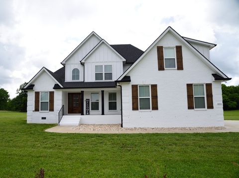 832 Longview Rd Shelbyville TN 37160