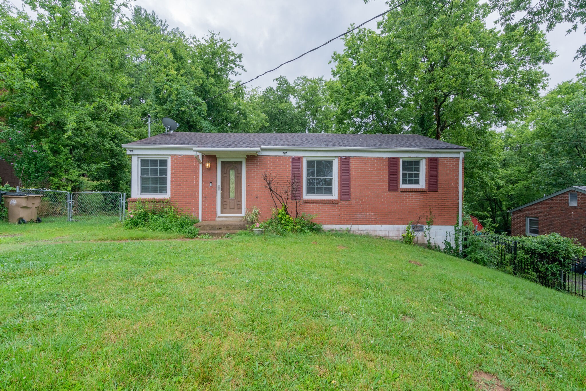 Photo 1 of 25 — 1931 Dabbs Ave, Nashville, TN 37217