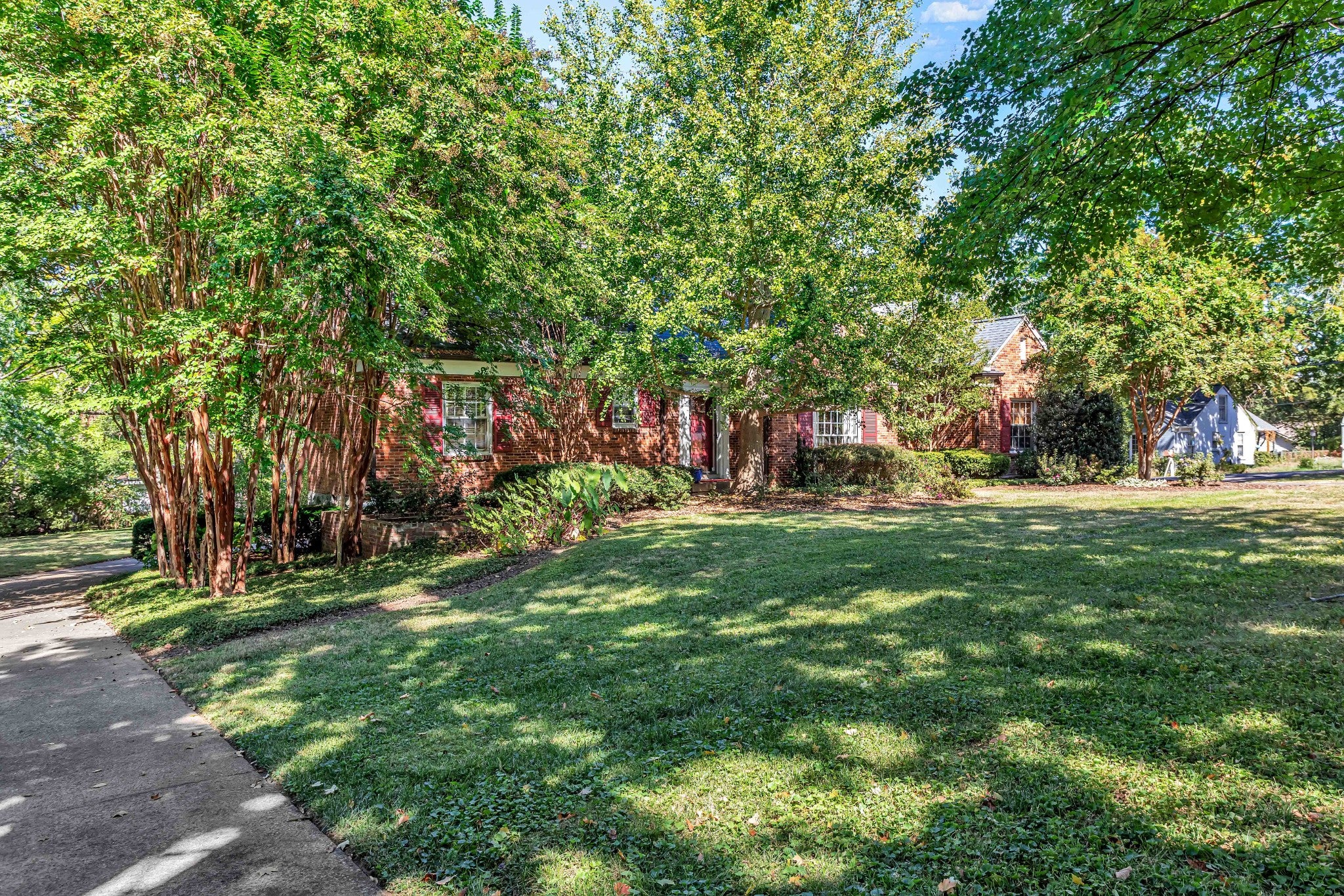 2301 Oxford Rd
