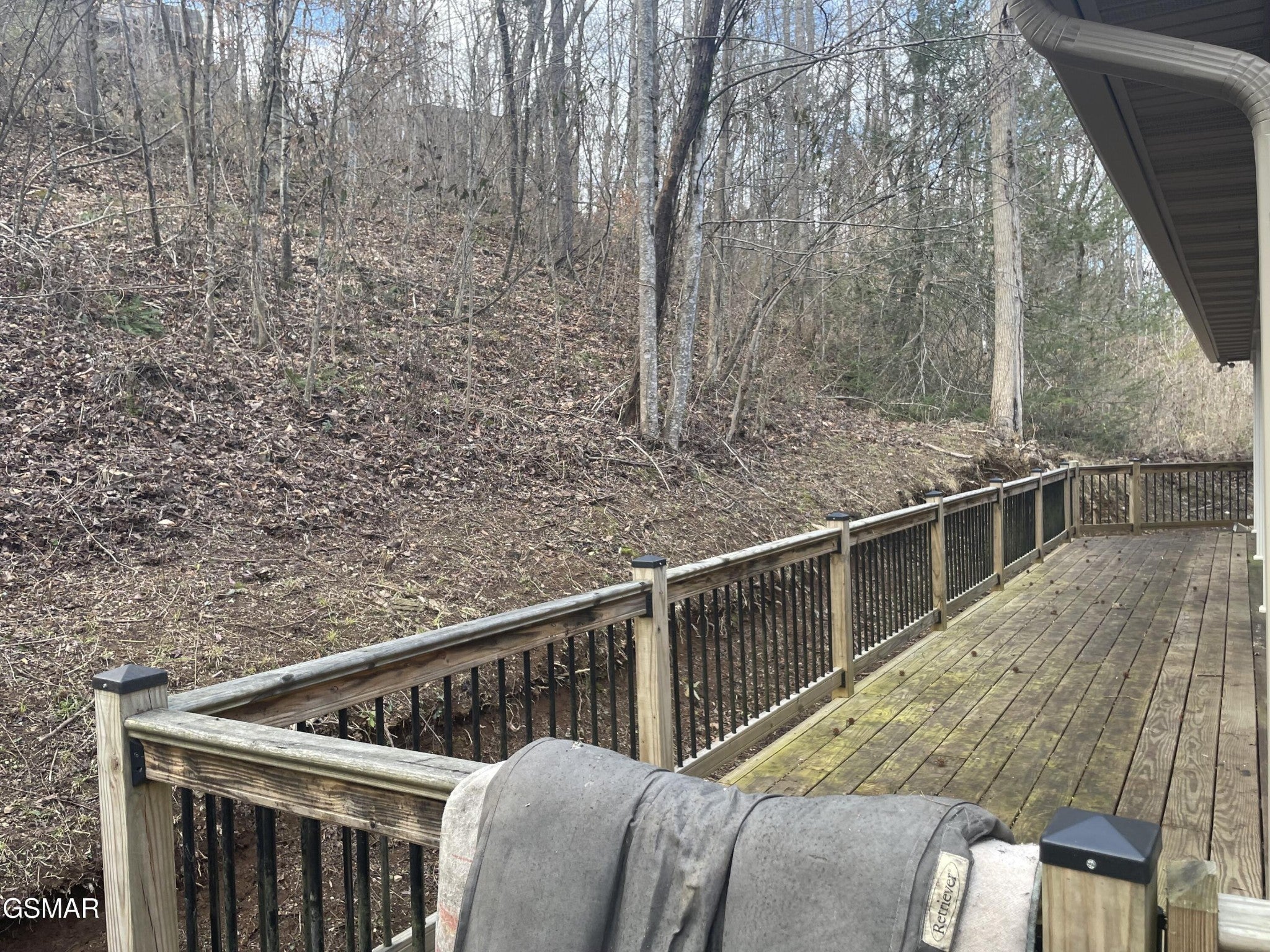 583 Loraine Street - Photo 3