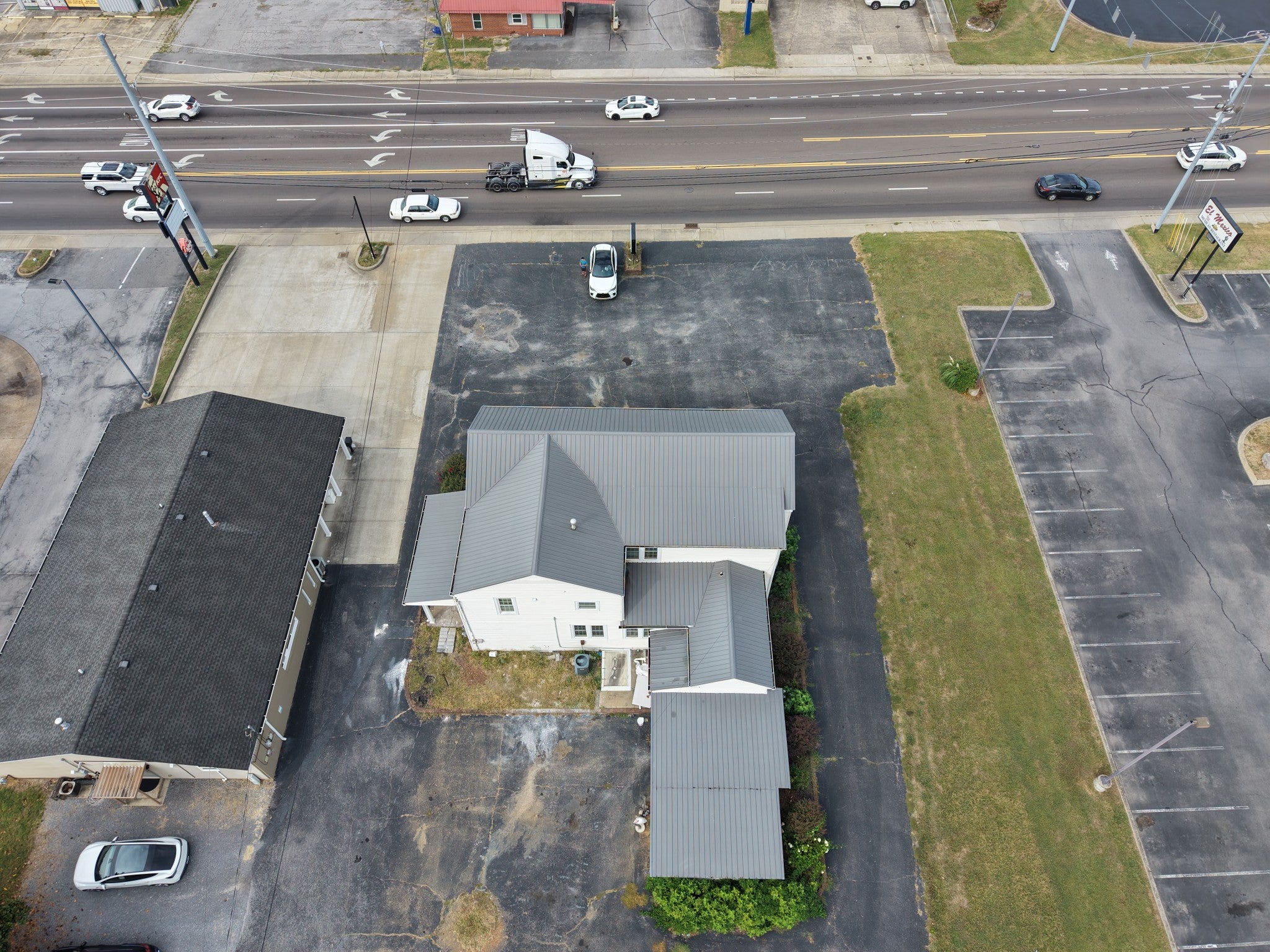 716 N Main St