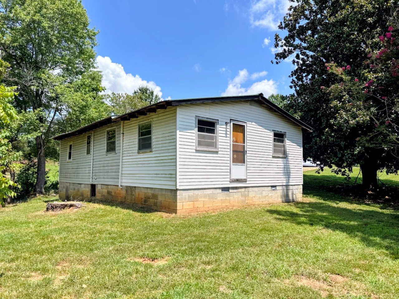 1305 McGiboney Rd