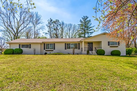 2203 Oakwood Ct Franklin TN 37064