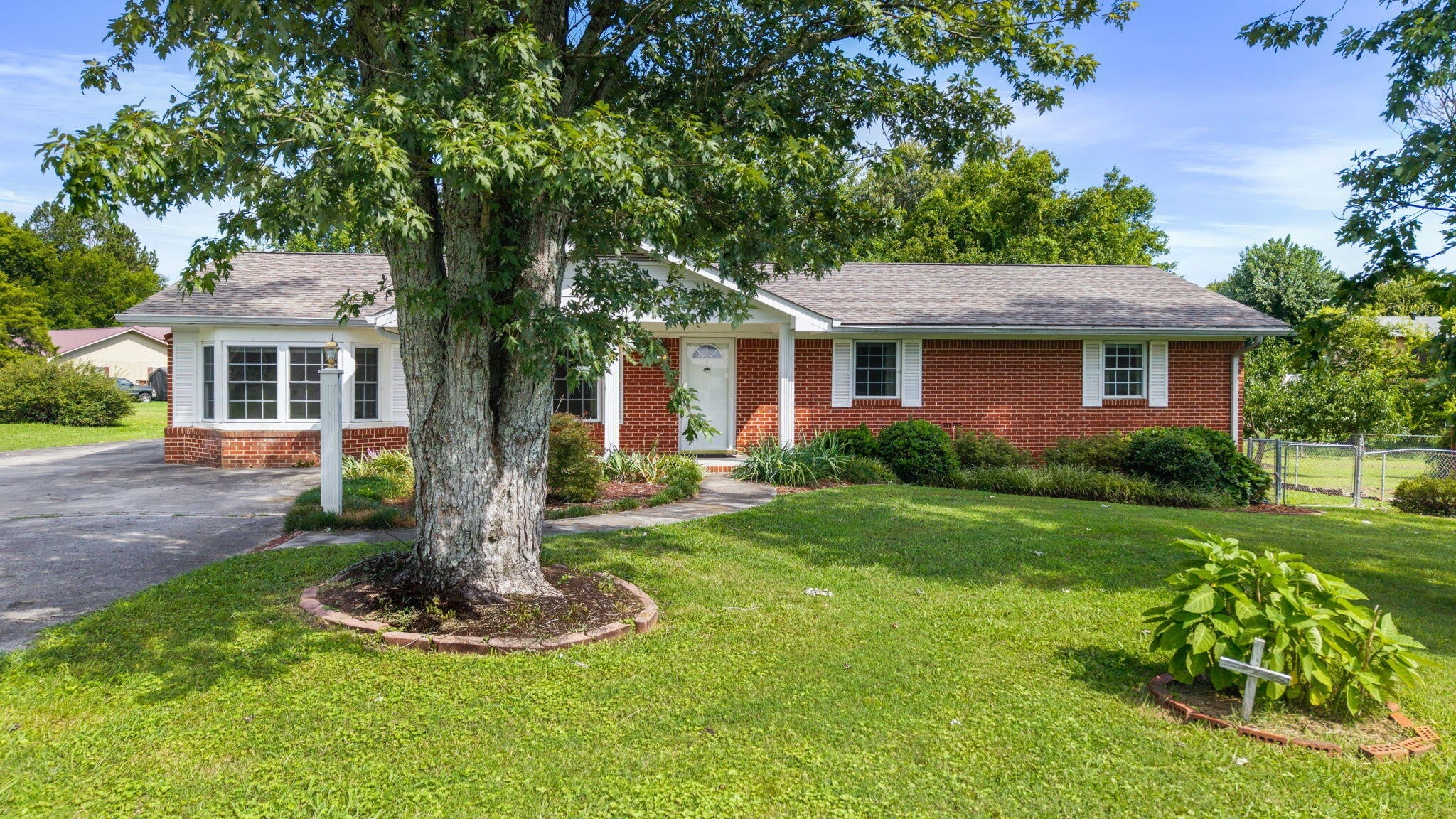 141 Gardenia Avenue NW