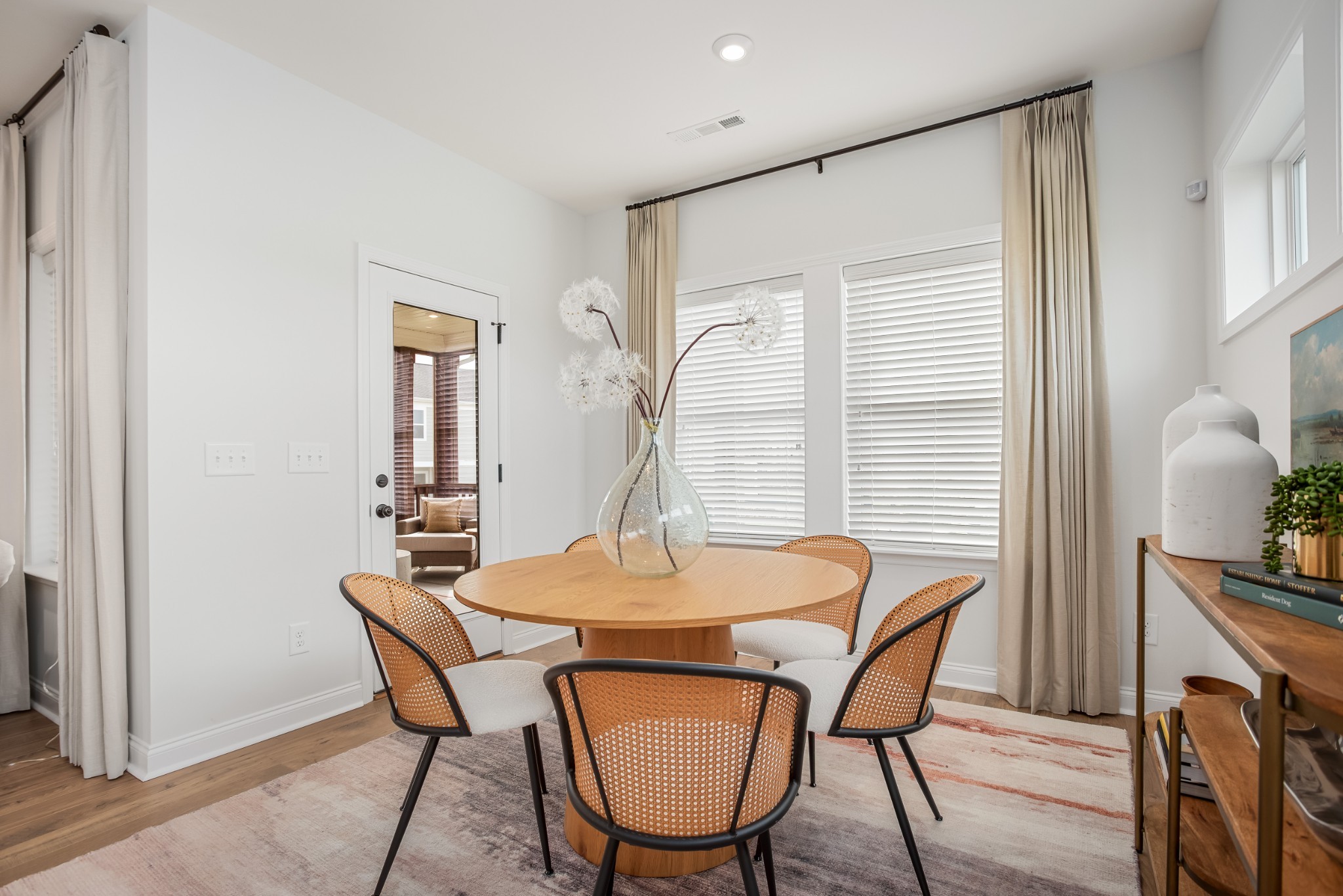 1926 Hildebrand Lane