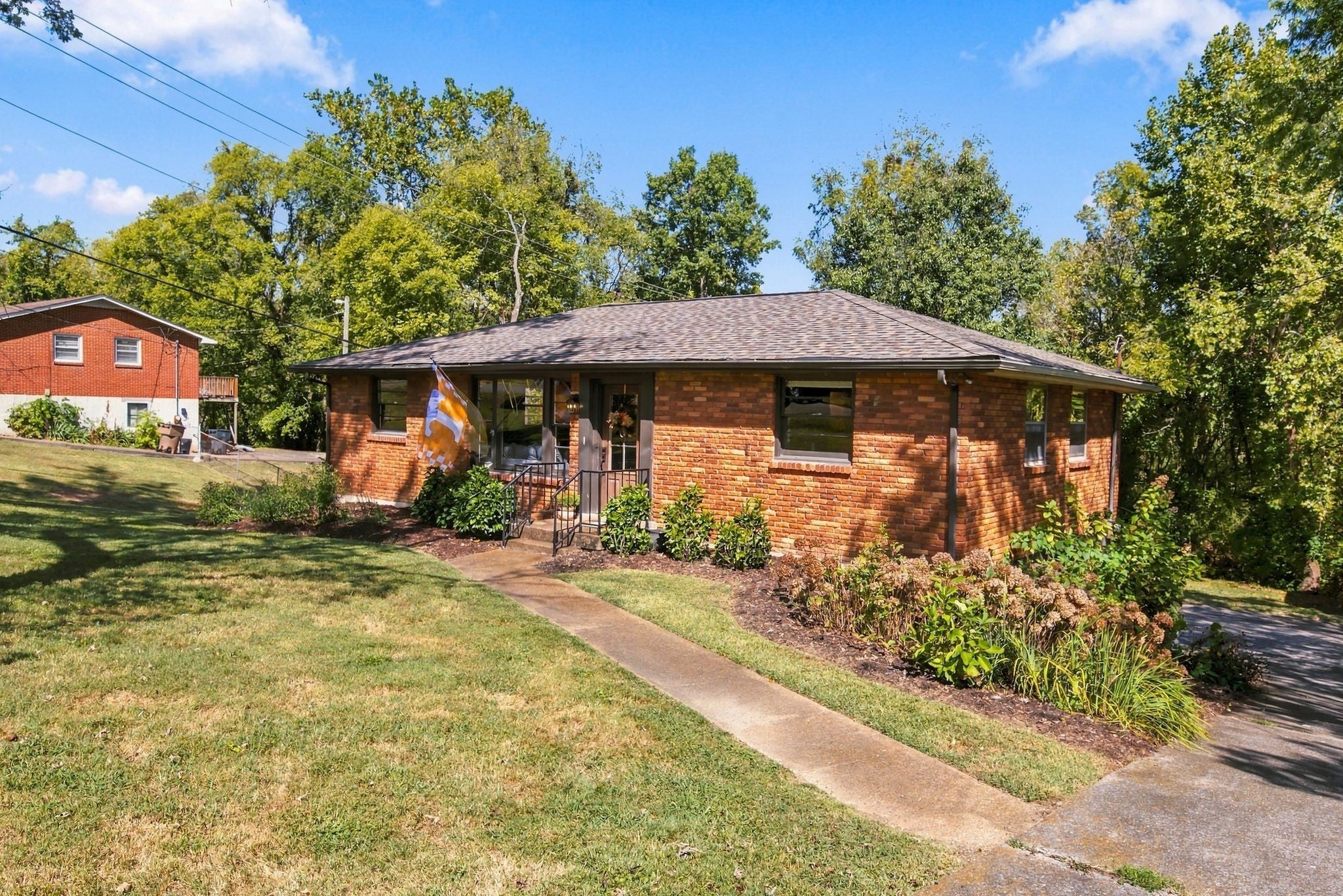 1829 Willow Springs Dr
