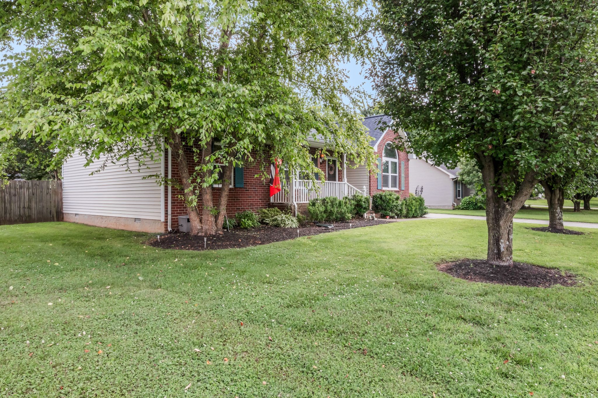 2821 Holsted Dr
