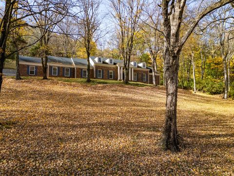 4353 Chickering Ln Nashville TN 37215