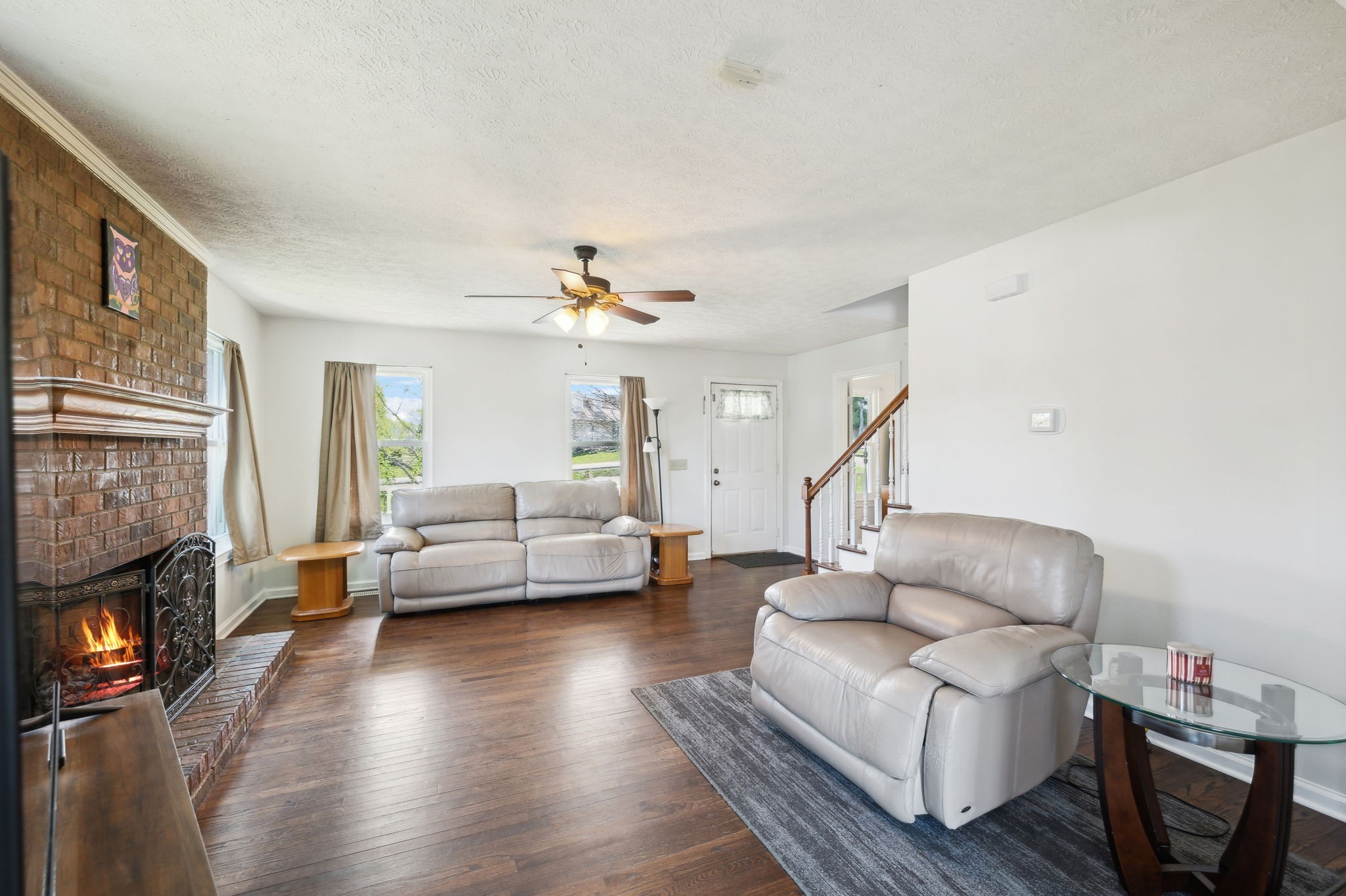213 Lone Oak Dr