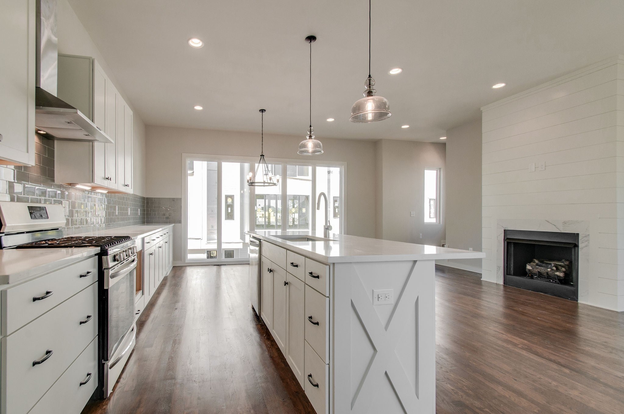 3.0-bed rental at 227 Oceola Ave 4