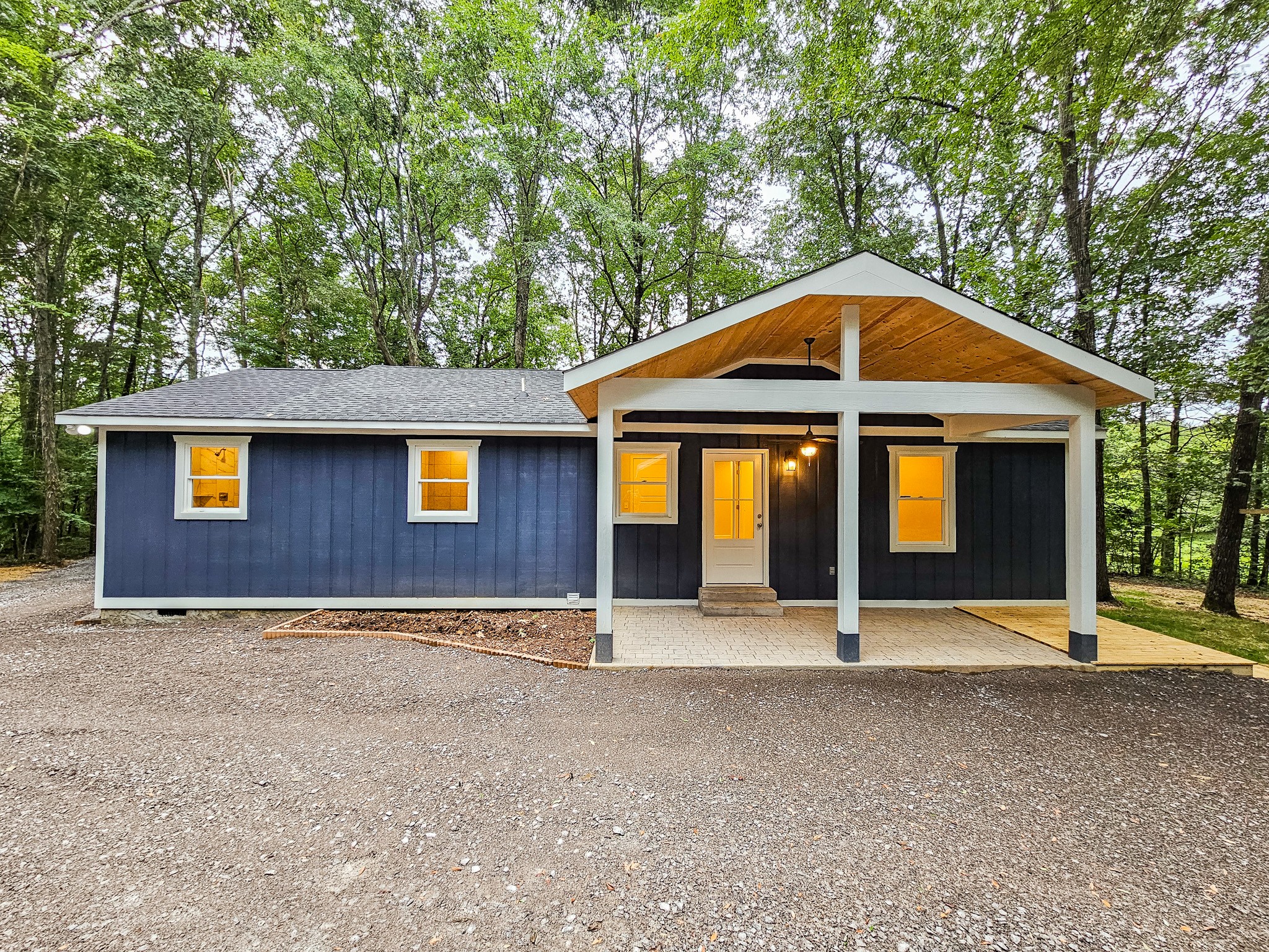 4695 Jones Rd