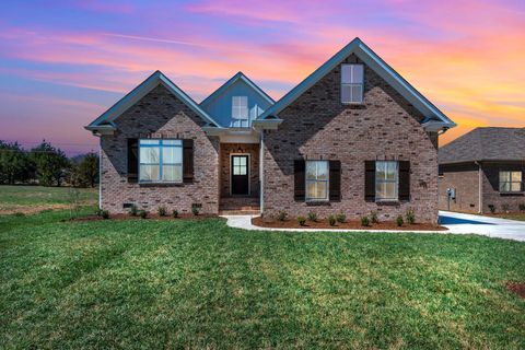 198 Creekside Dr Lewisburg TN 37091