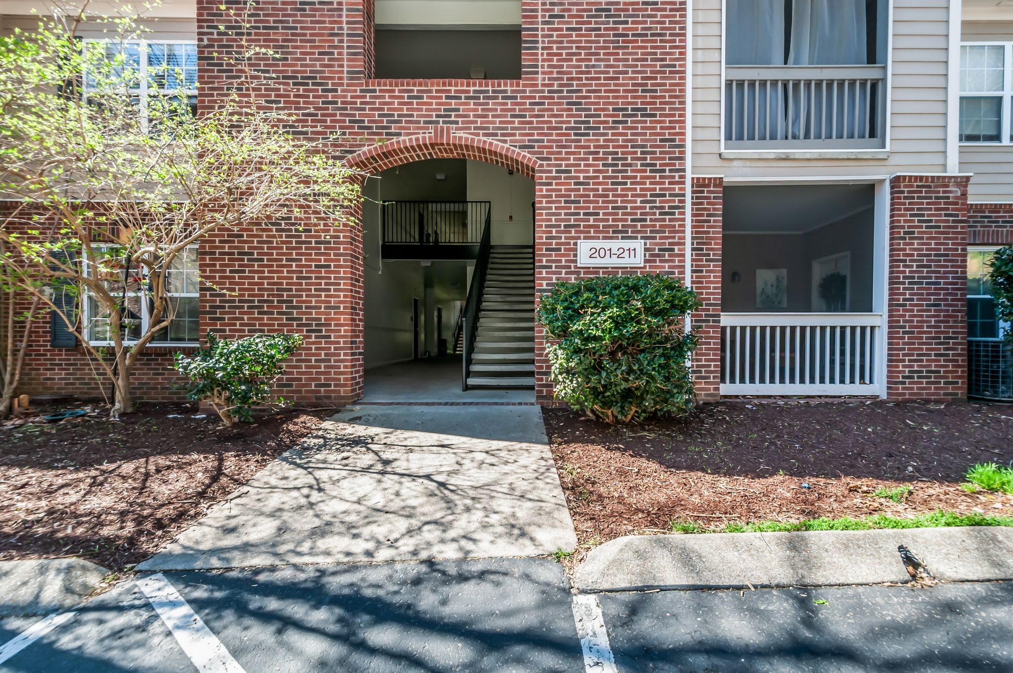 6820 Highway 70 S 206